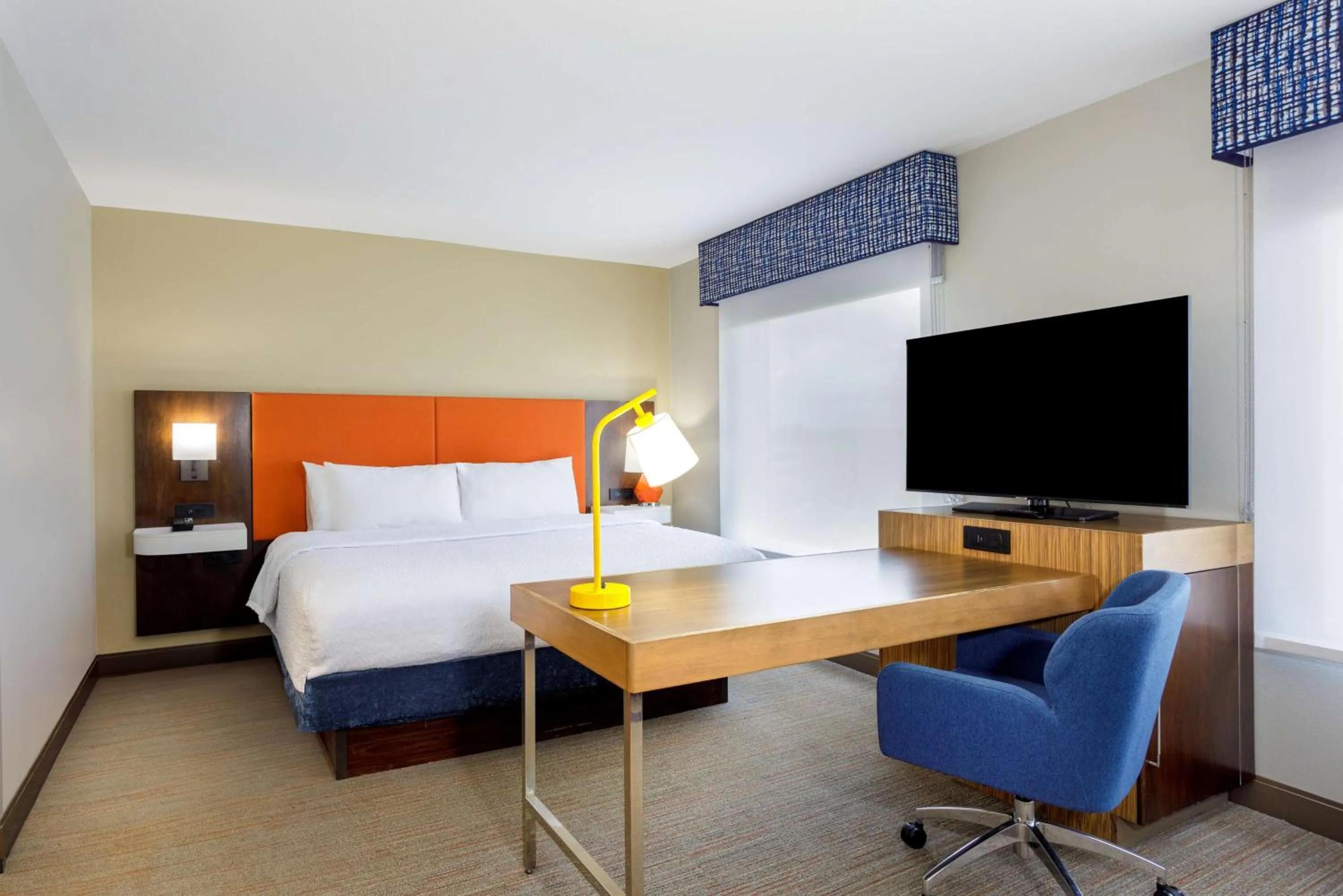 Bedroom, Bed in Hampton Inn & Suites Tallahassee I-10-Thomasville Road