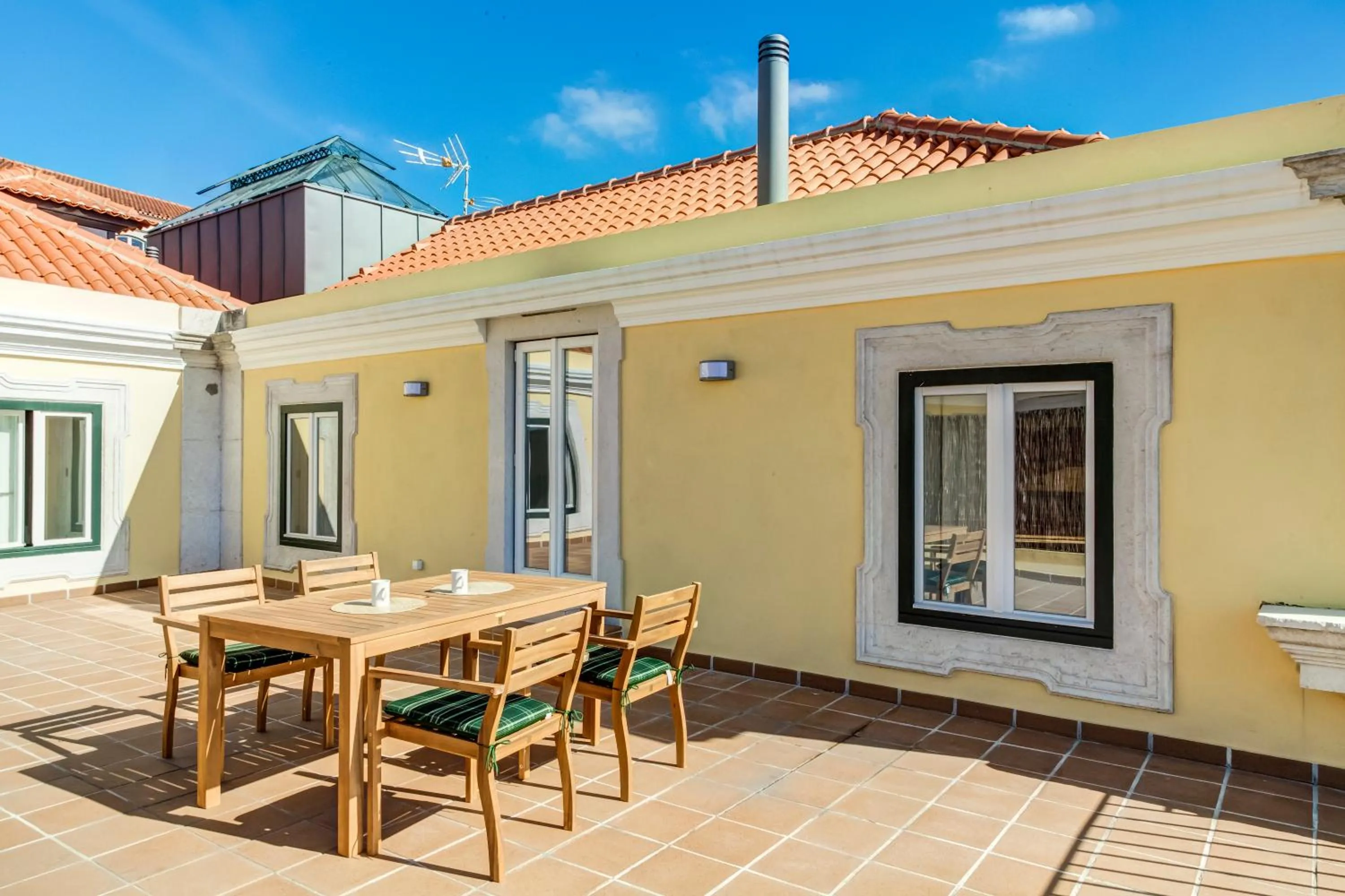 Balcony/Terrace in Palácio Camões - Lisbon Serviced Apartments