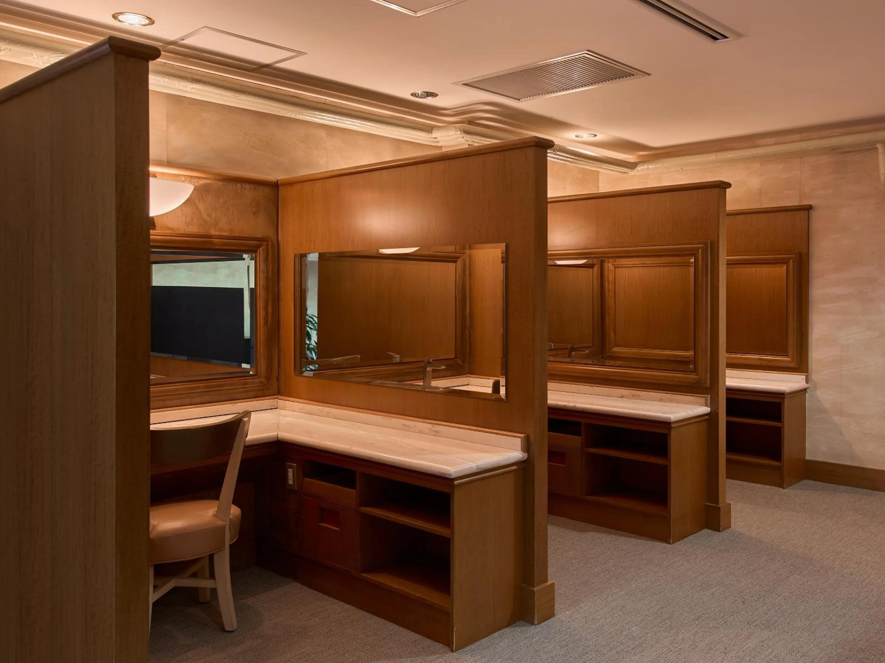 Public Bath in Mission Hills Hotel