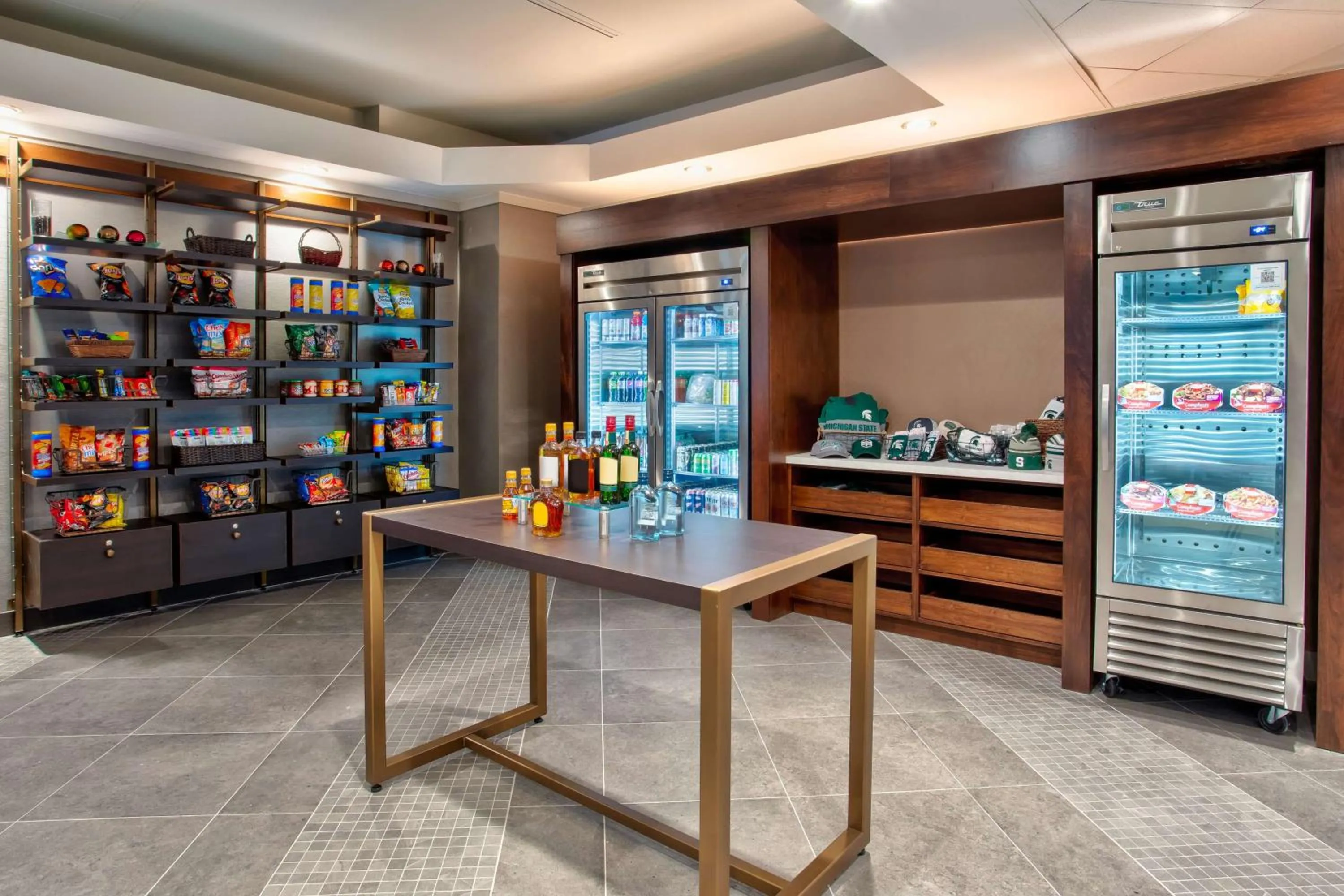 Restaurant/places to eat in DoubleTree by Hilton Lansing