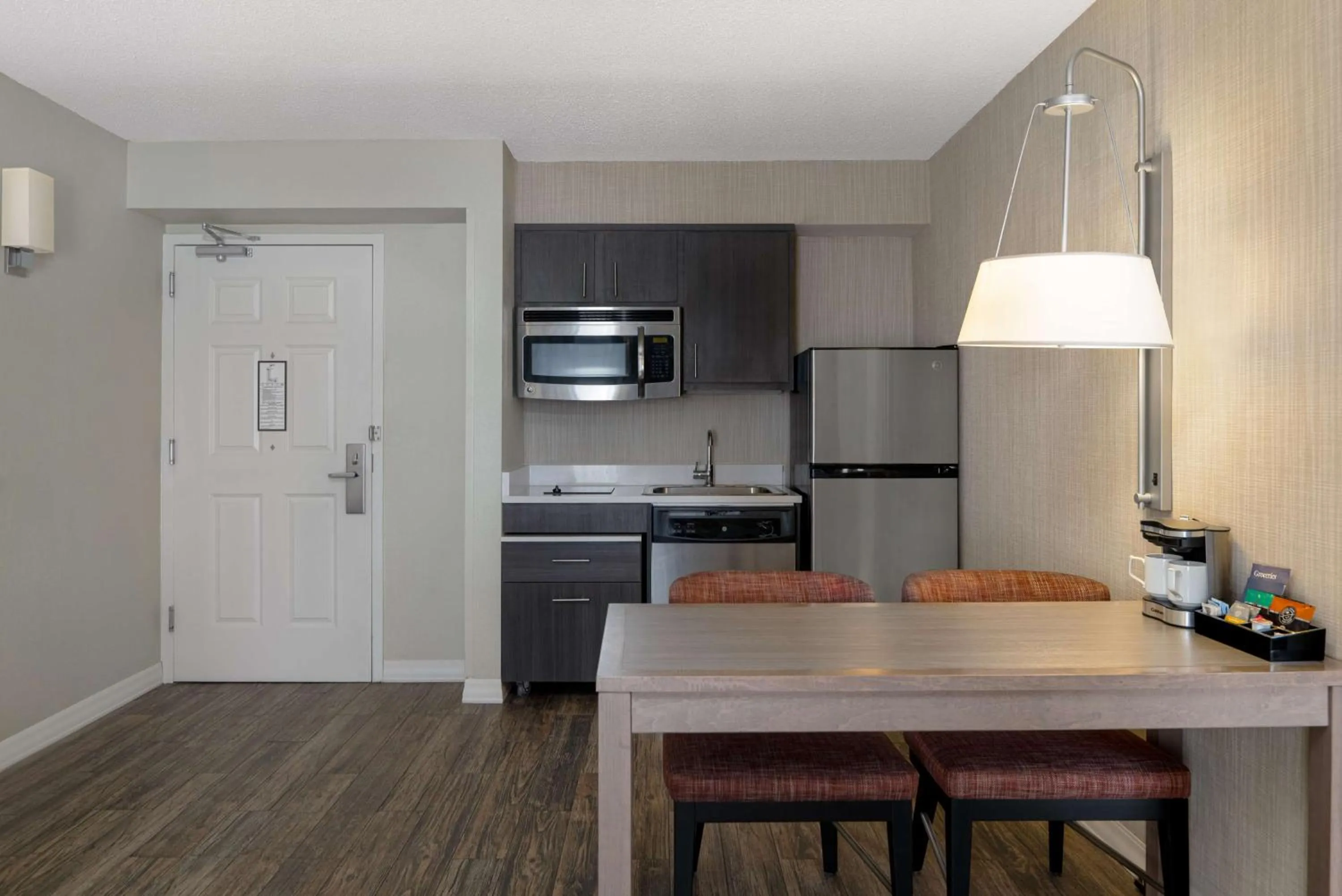 Kitchen or kitchenette in Homewood Suites by Hilton Tallahassee