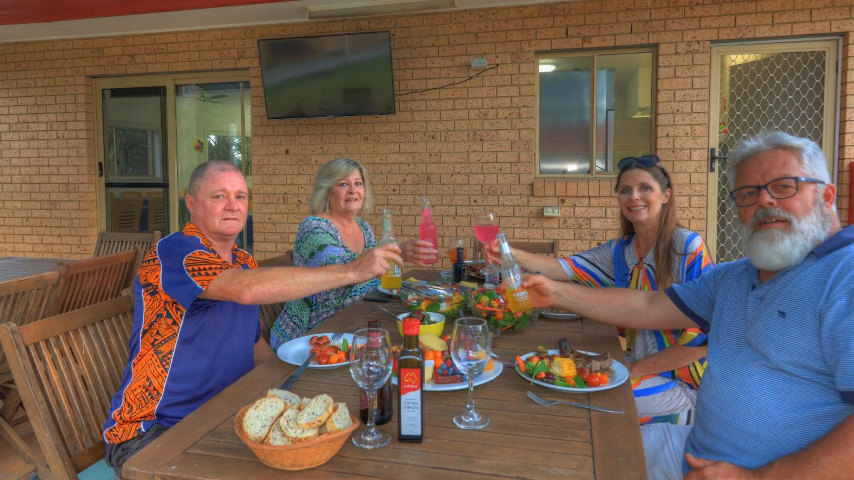 People in Yamba Motor Inn