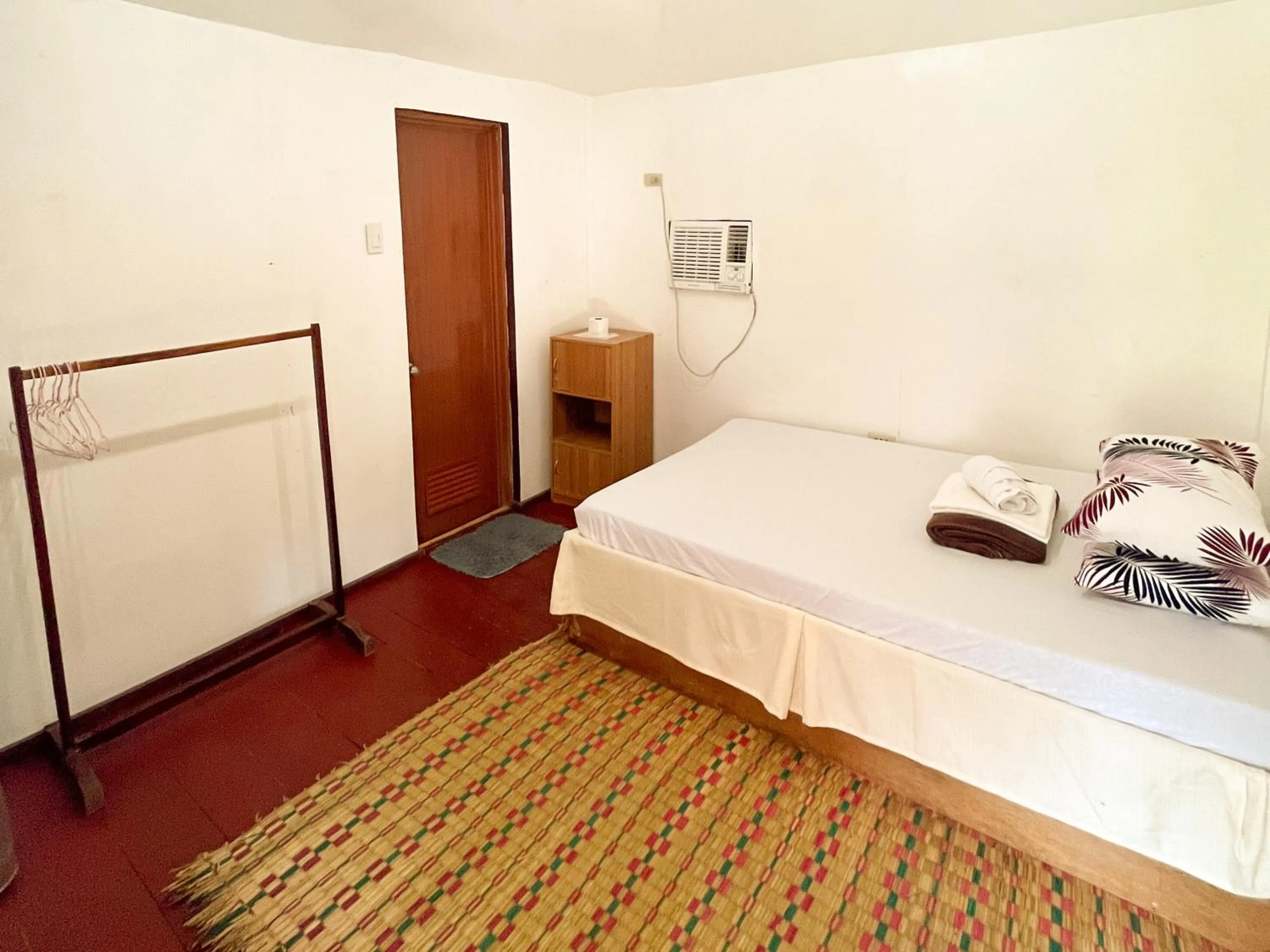 Bed in Siargao Tropic Hostel