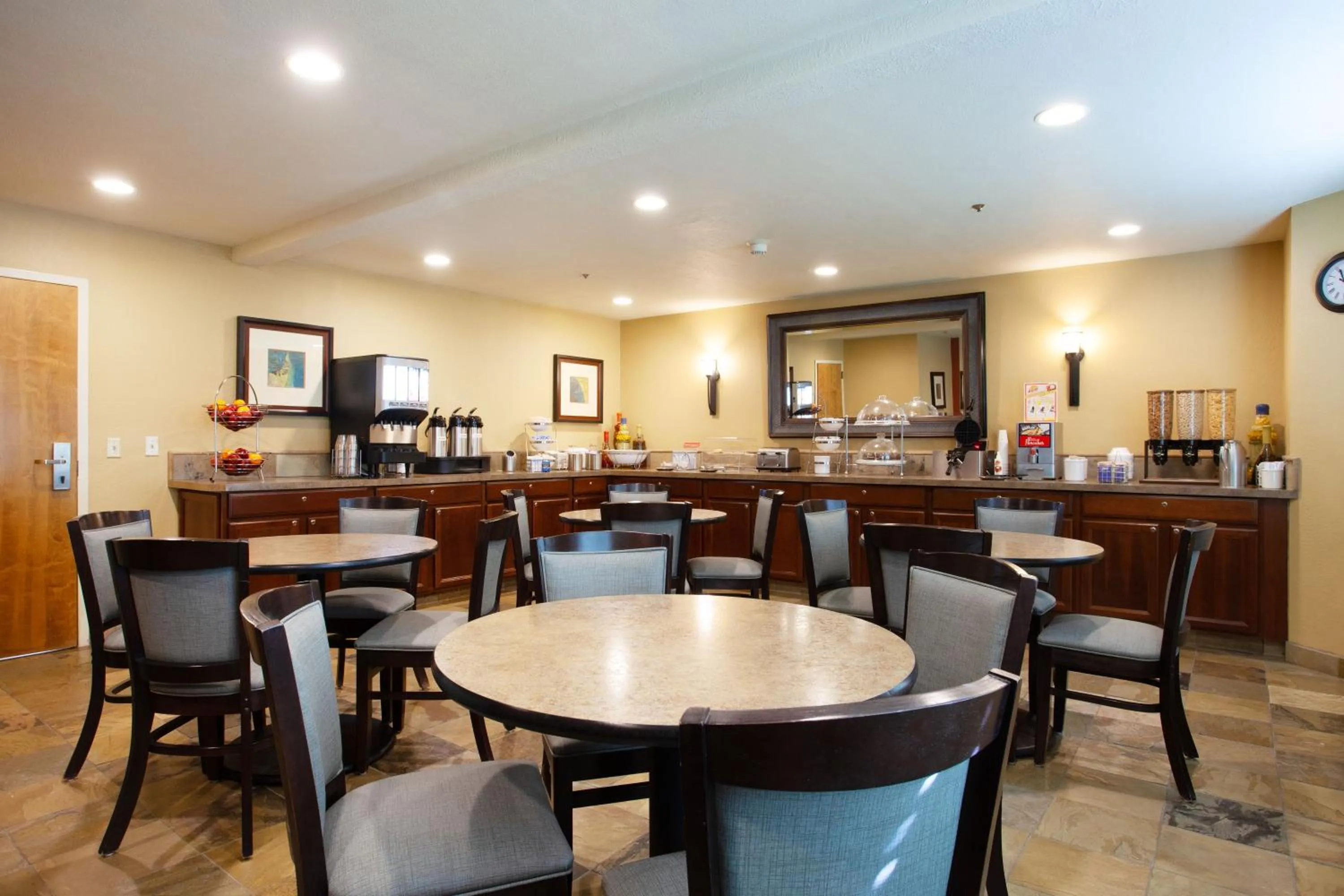 Breakfast in Mountain Home Inn