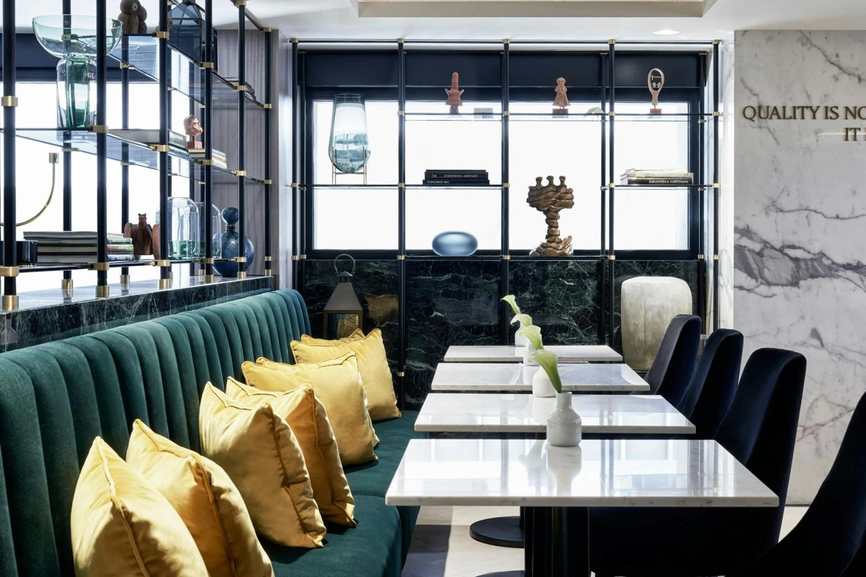 Restaurant/places to eat in Academias Hotel, Autograph Collection