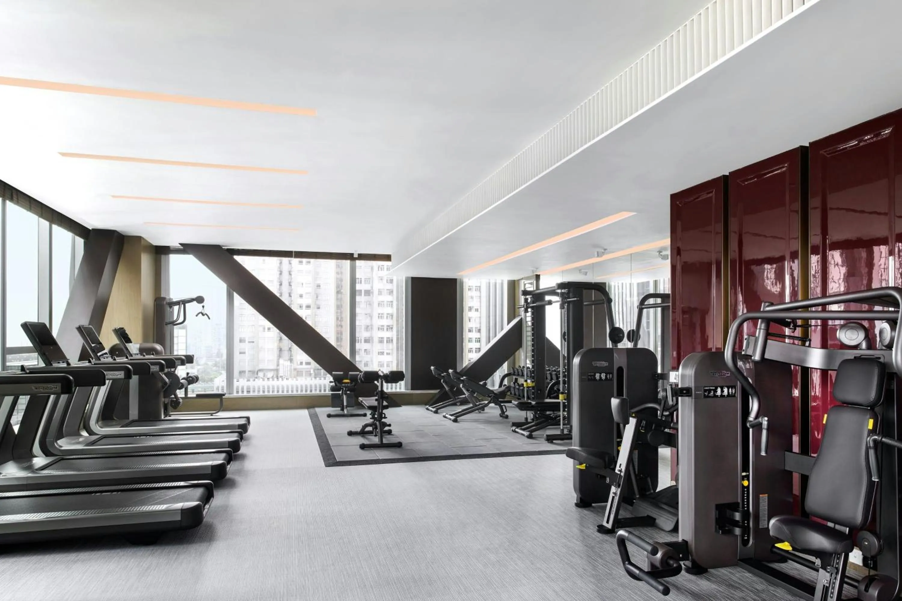 Fitness centre/facilities in The St. Regis Hong Kong