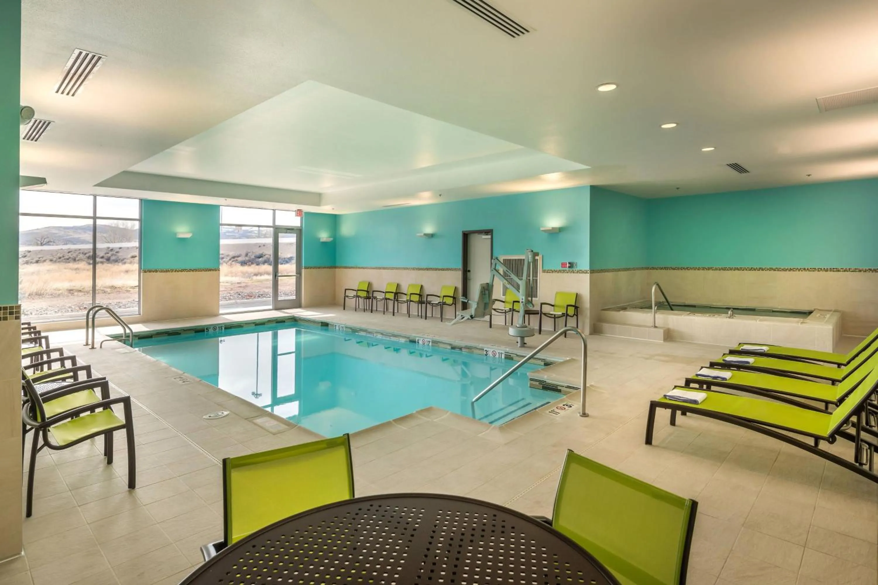 Swimming pool in SpringHill Suites by Marriott Reno