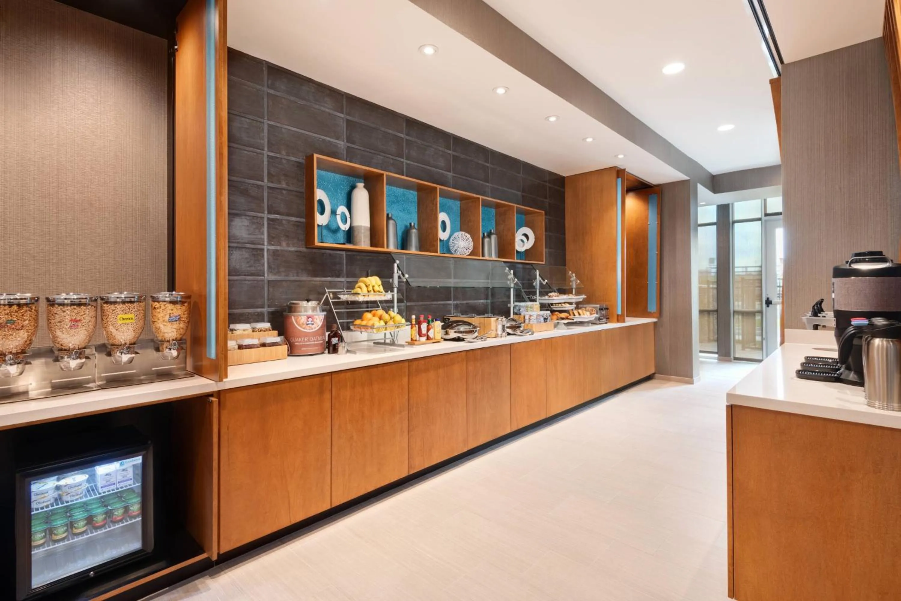 Breakfast in SpringHill Suites by Marriott Tifton