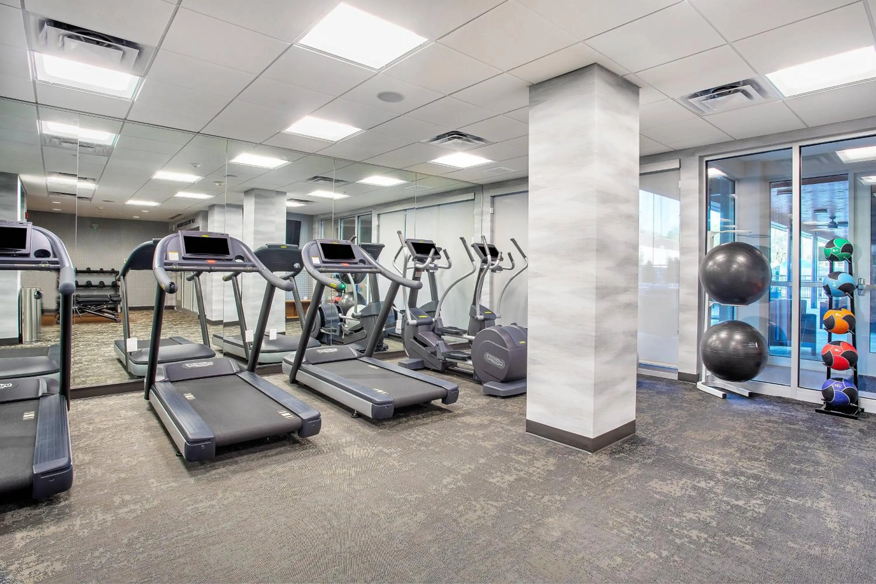 Fitness centre/facilities in Fairfield Inn & Suites by Marriott Pigeon Forge