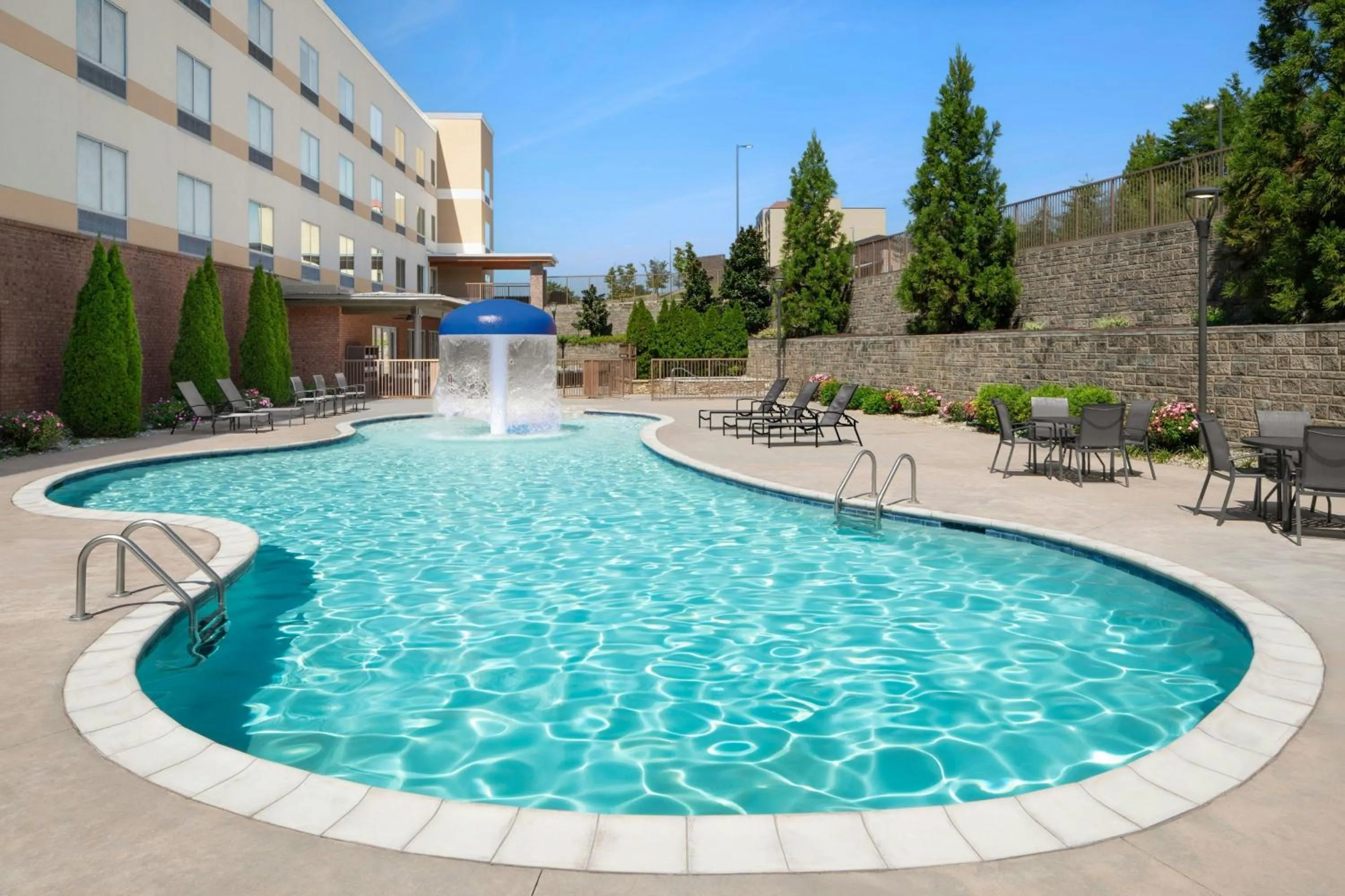 Swimming pool in Fairfield Inn & Suites by Marriott Pigeon Forge