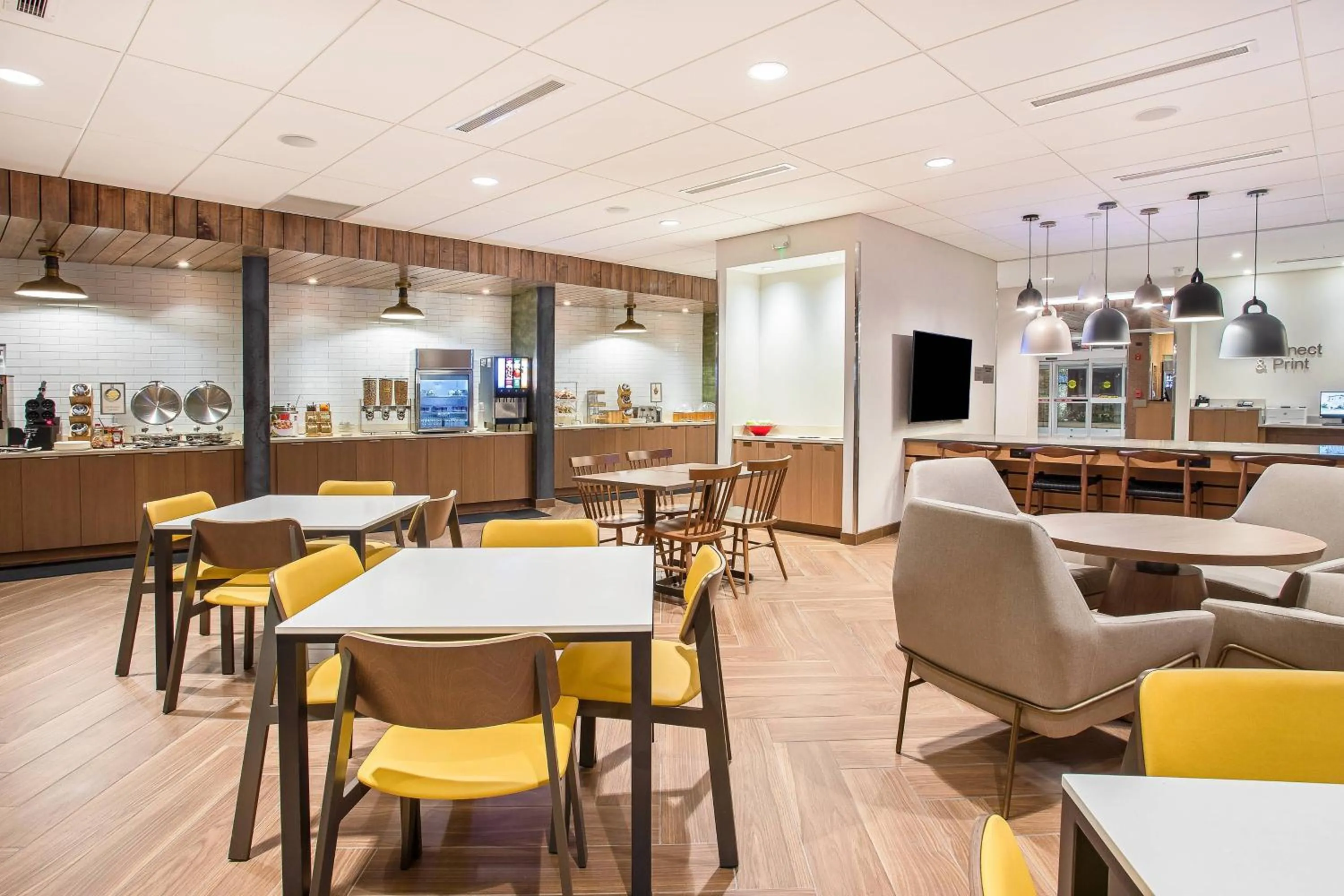 Restaurant/places to eat in Fairfield Inn & Suites by Marriott Pigeon Forge