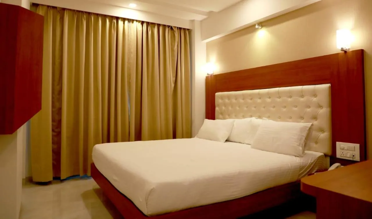 Bed in Hotel Lords, Fort