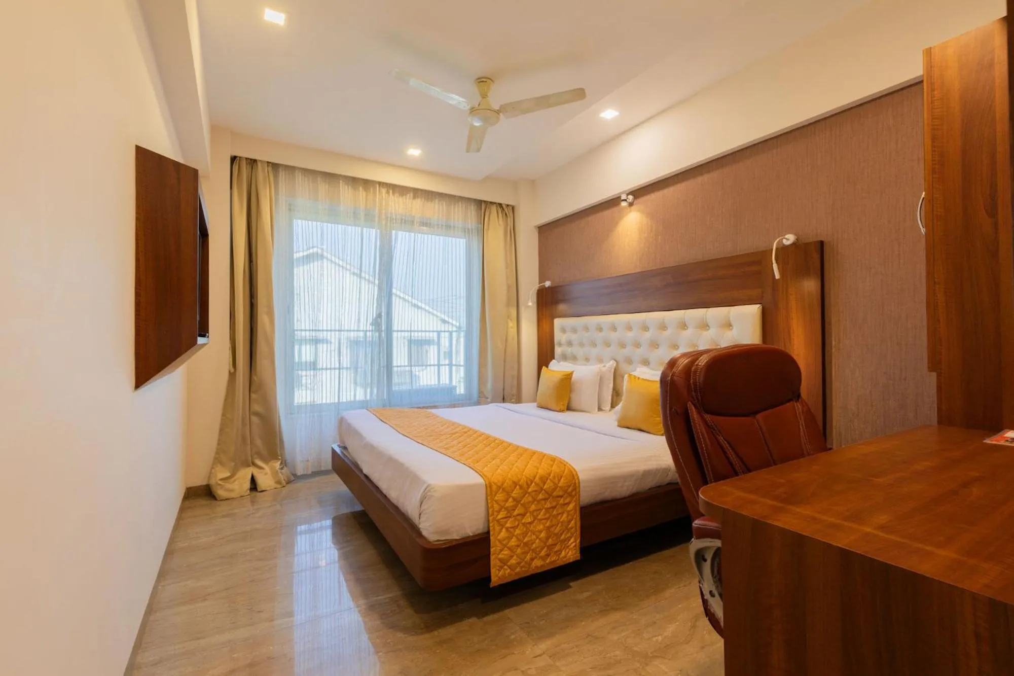 Bed in Hotel Lords, Fort