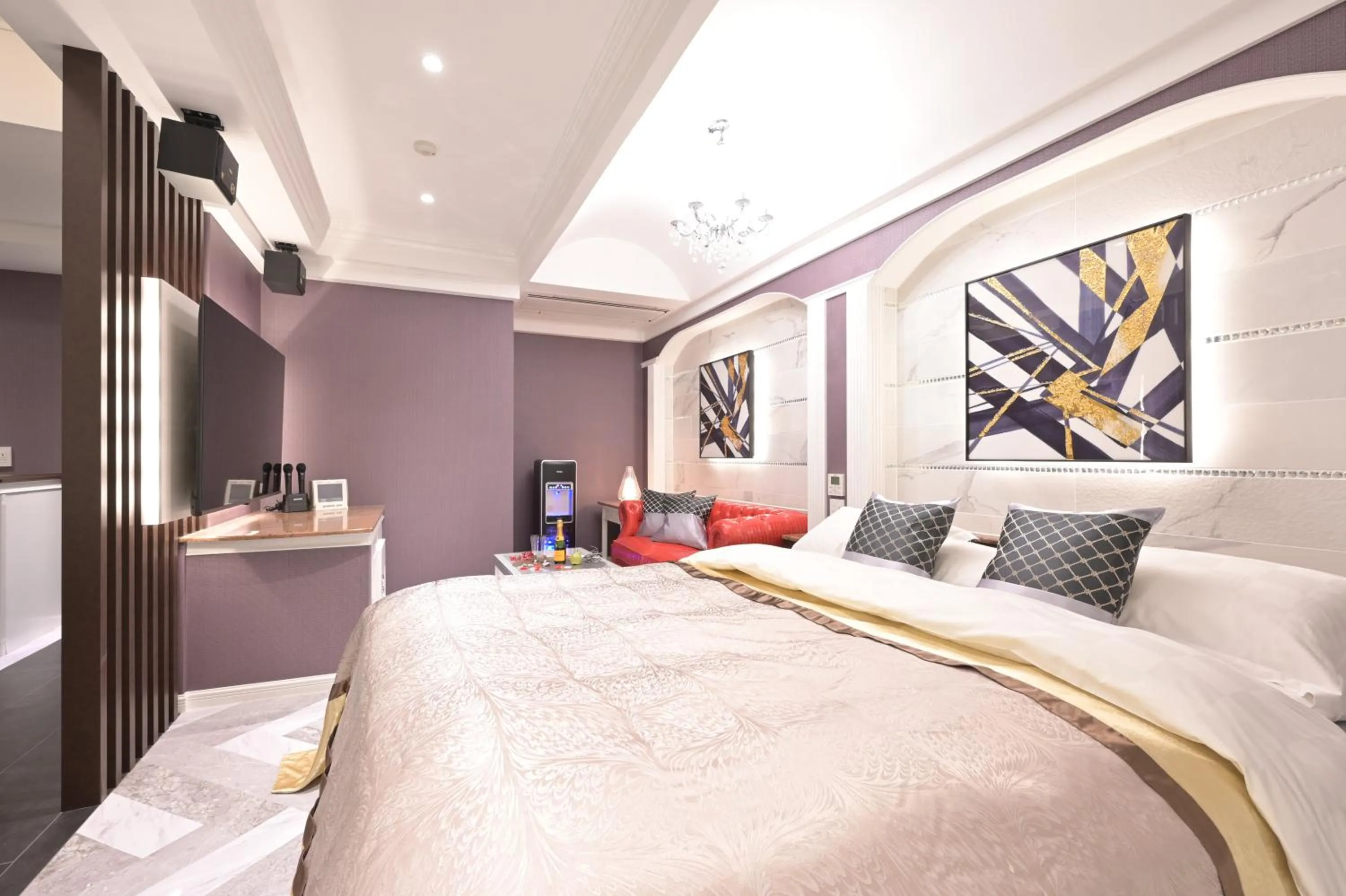 Bed in Hotel Crystal Gate Nagoya - Couple Hotel