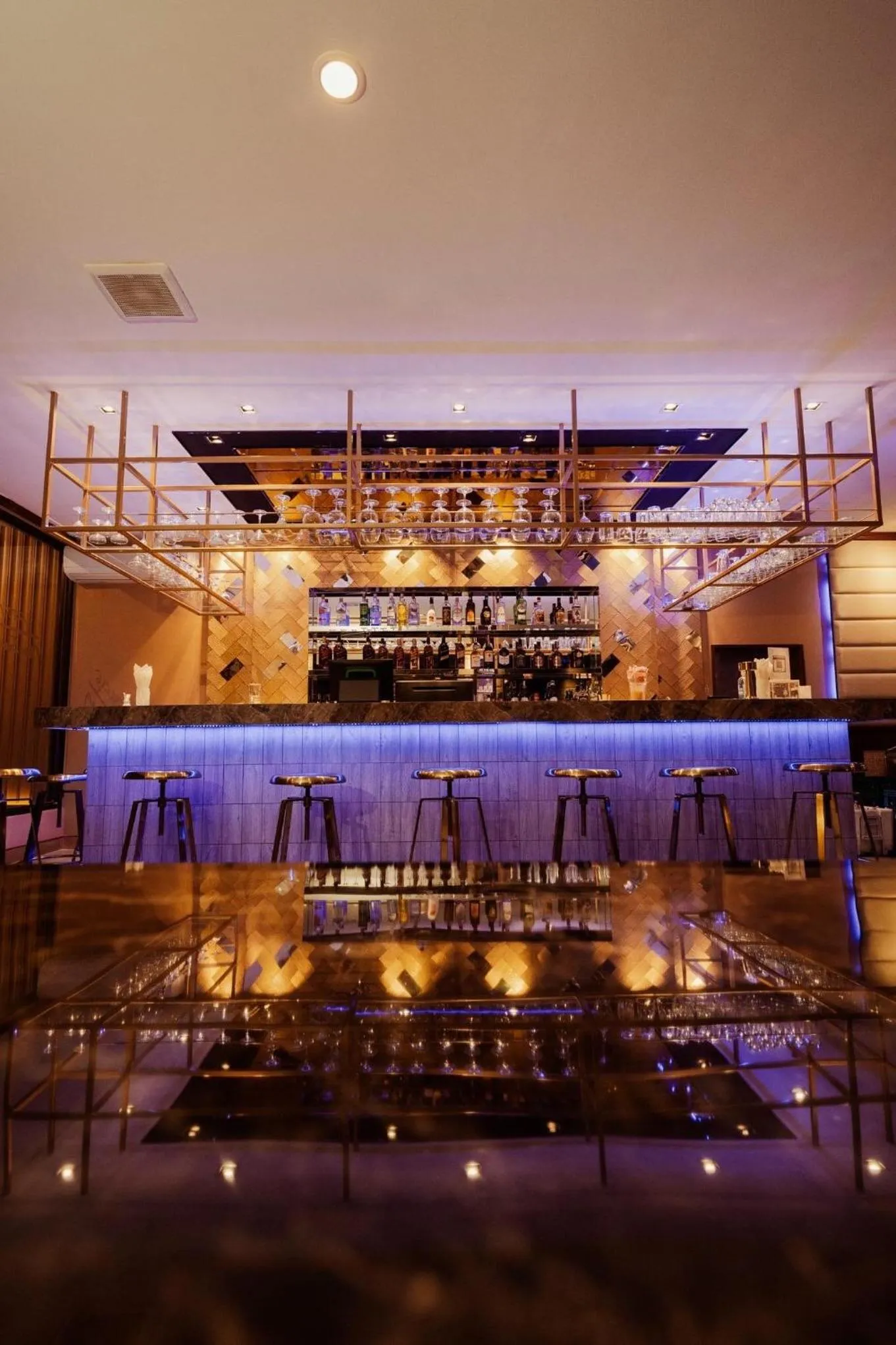 Restaurant/places to eat in President Hotel Udonthani