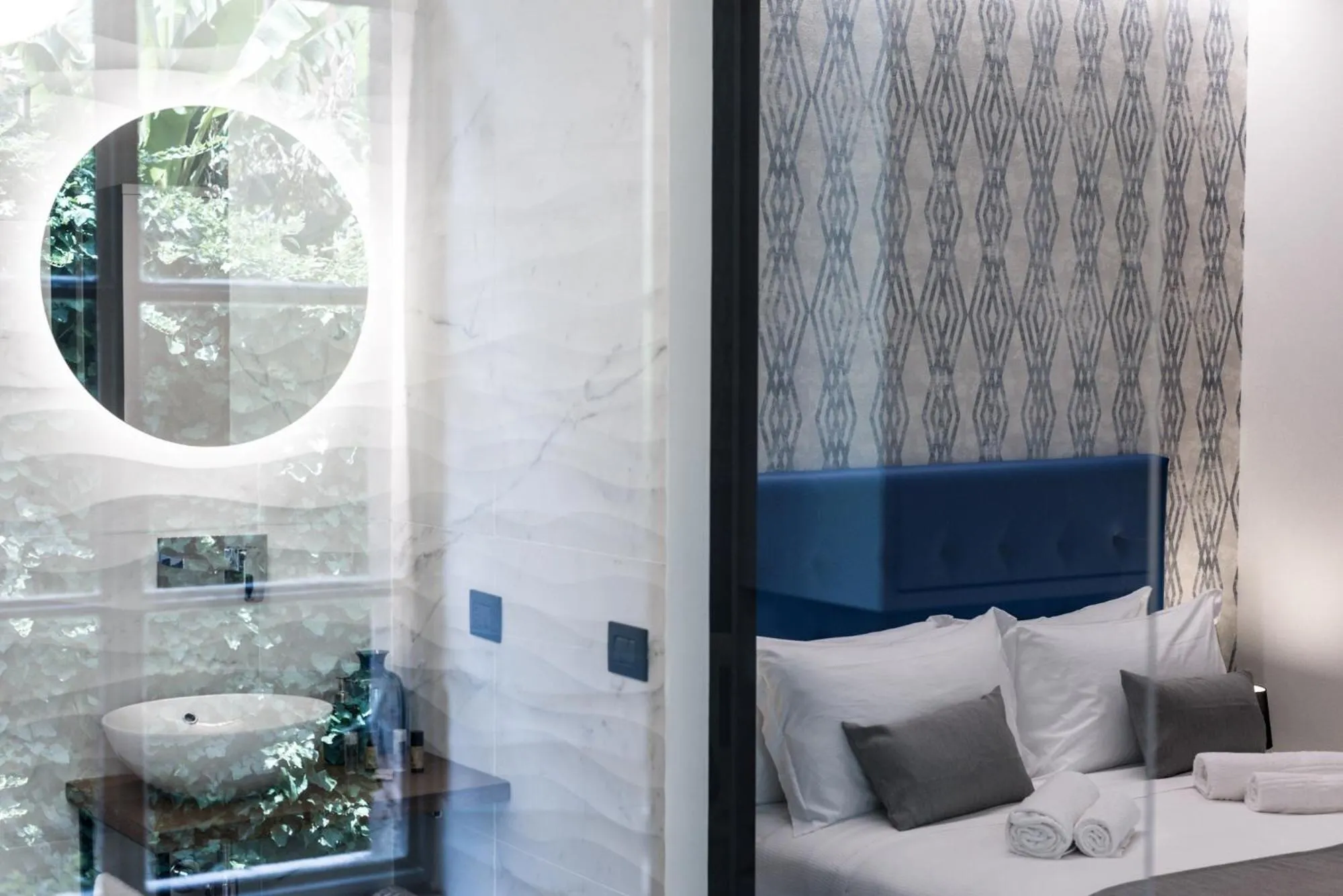 Bed in St. Peter Manor