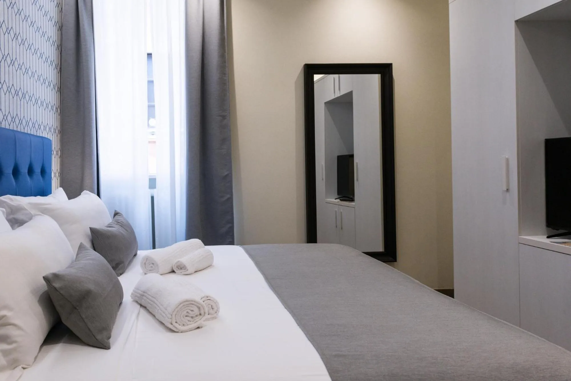 Bed in St. Peter Manor