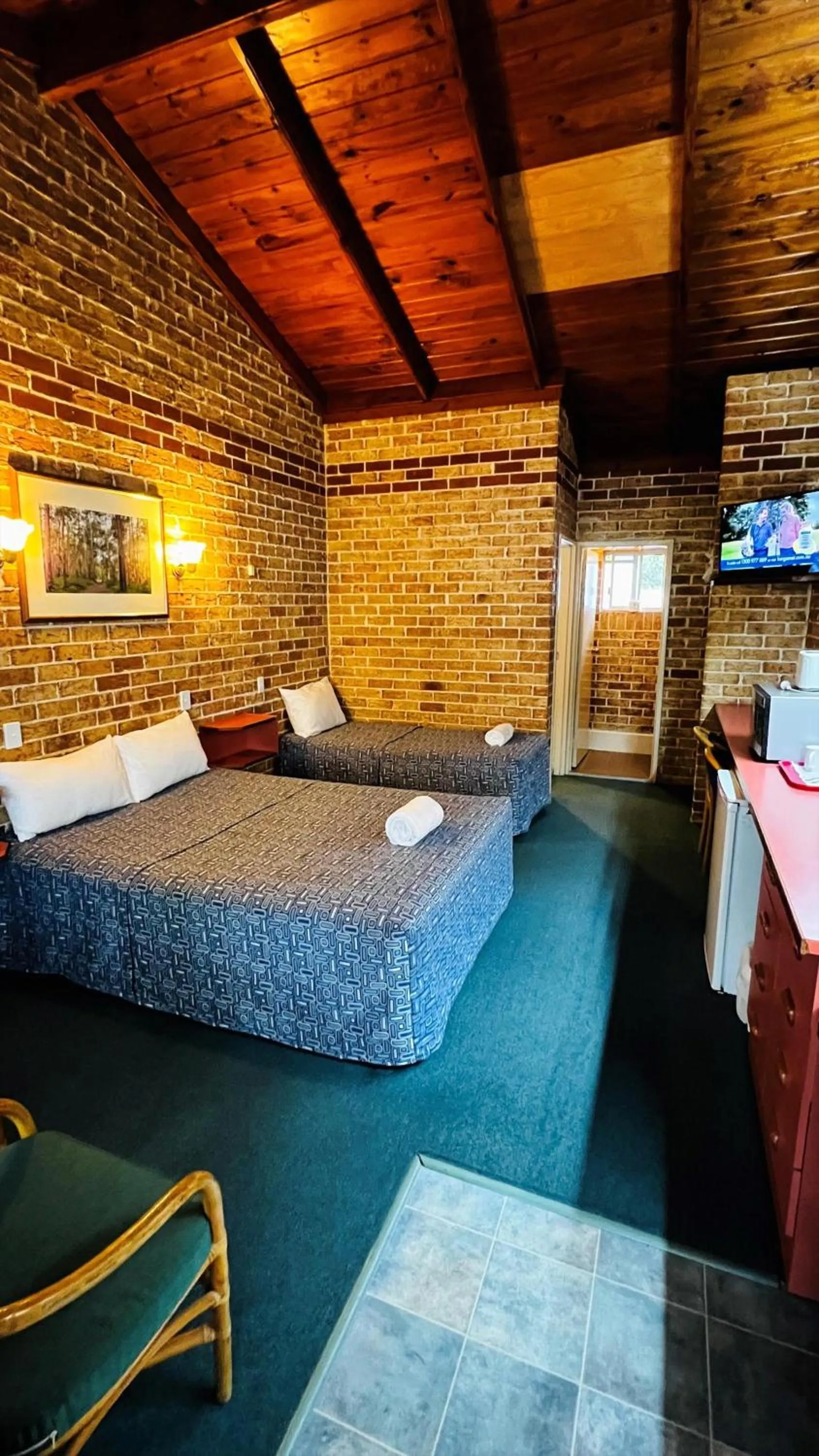 Bedroom, Bed in Beenleigh Village Motel