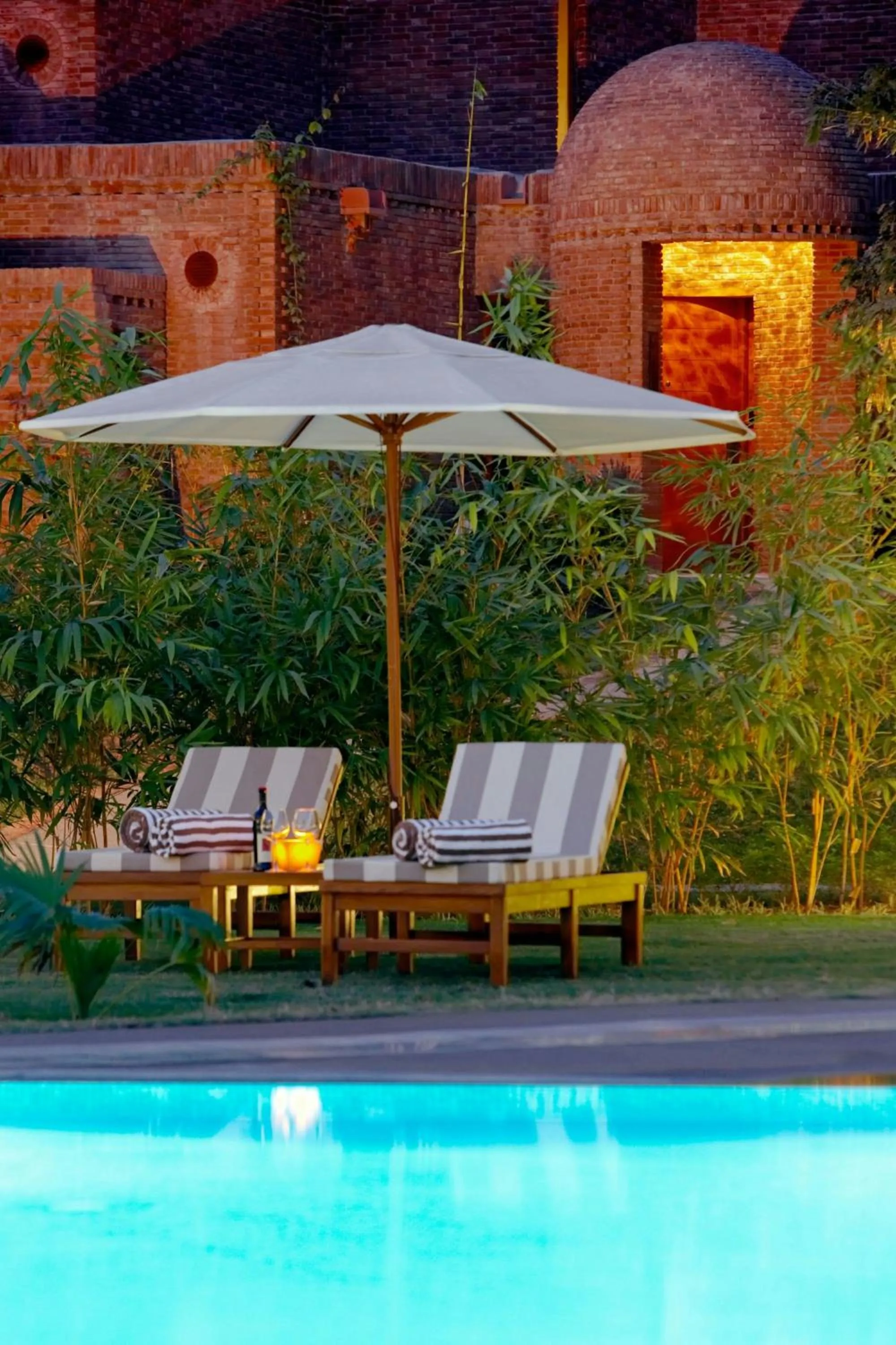 Swimming pool in The Westin Sohna Resort & Spa