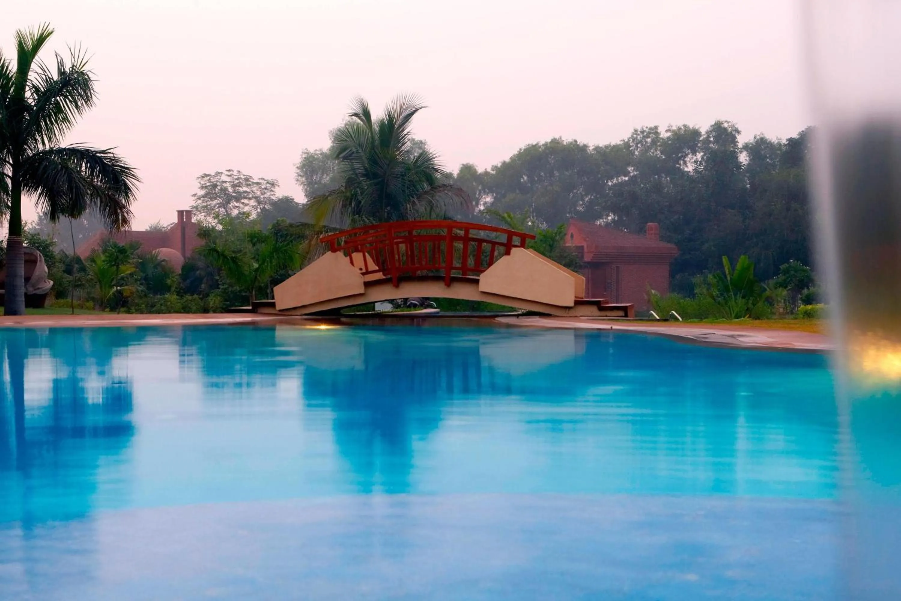 Swimming pool in The Westin Sohna Resort & Spa