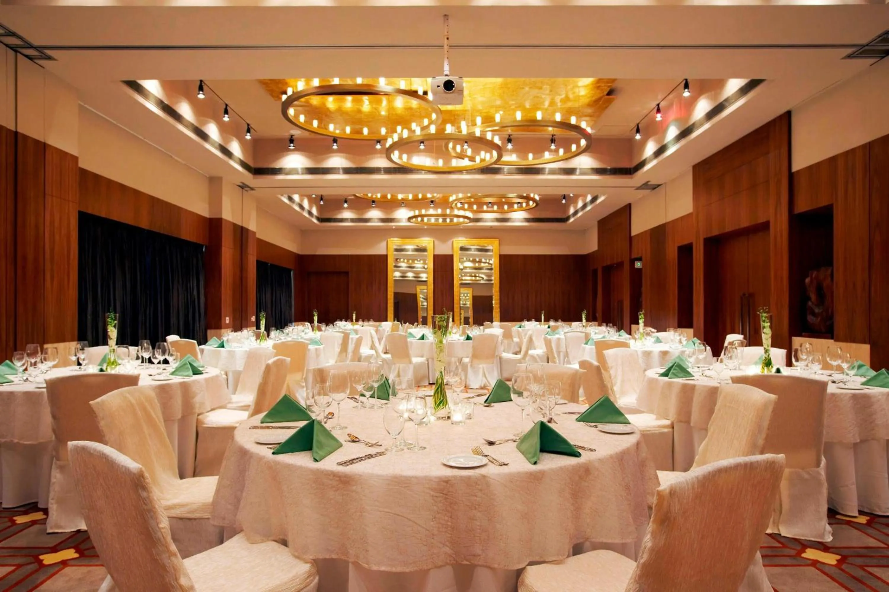 Meeting/conference room in The Westin Sohna Resort & Spa