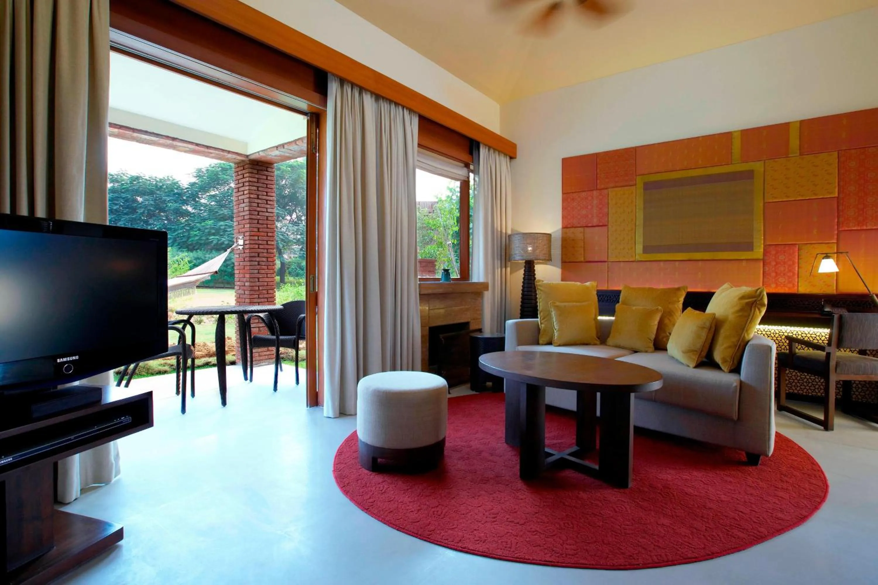Living room in The Westin Sohna Resort & Spa