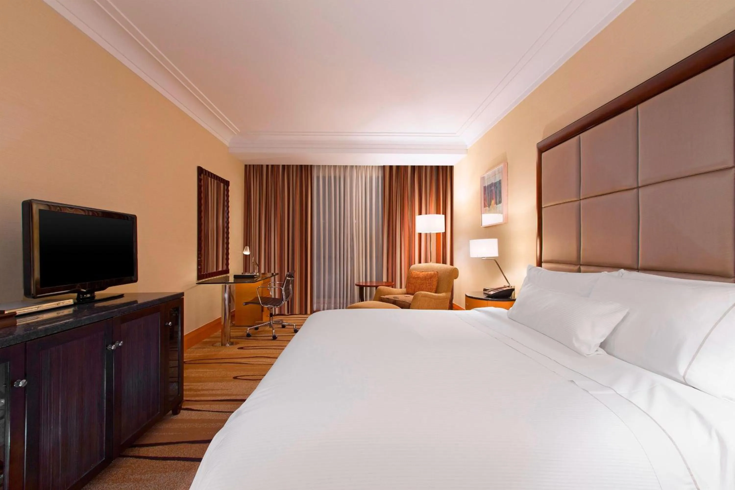 Photo of the whole room, Bed in The Westin Dhaka