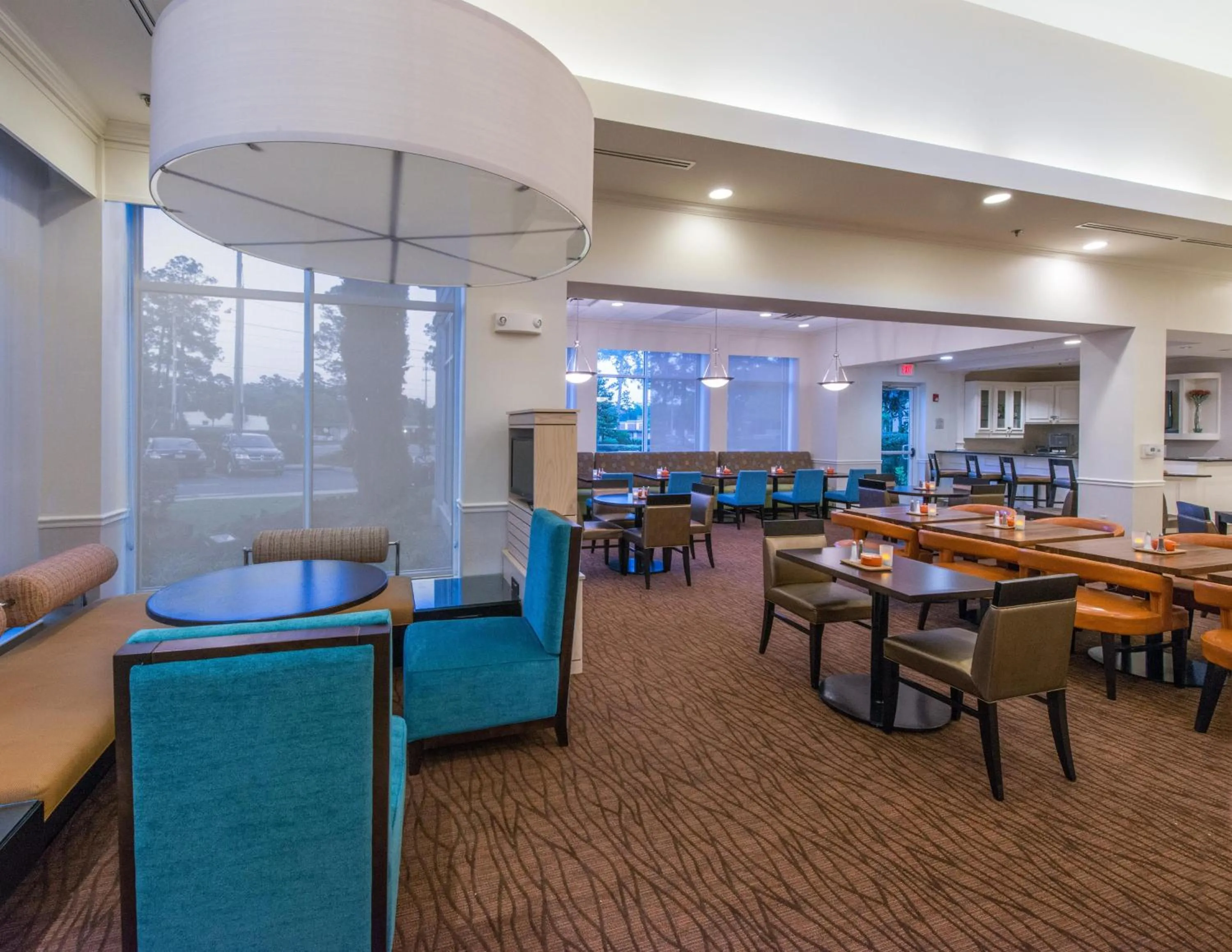 Restaurant/places to eat in Hilton Garden Inn Tallahassee Central