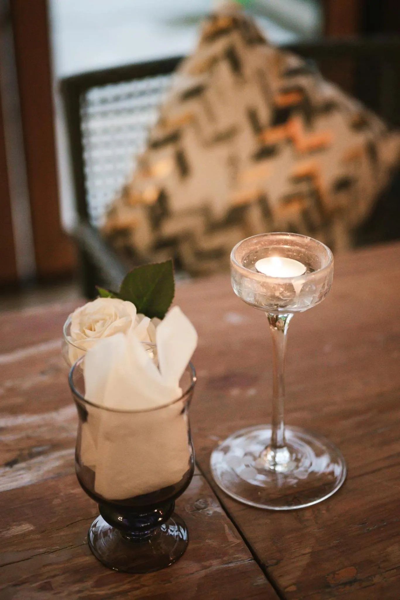 White Wall Riverfront Hotel