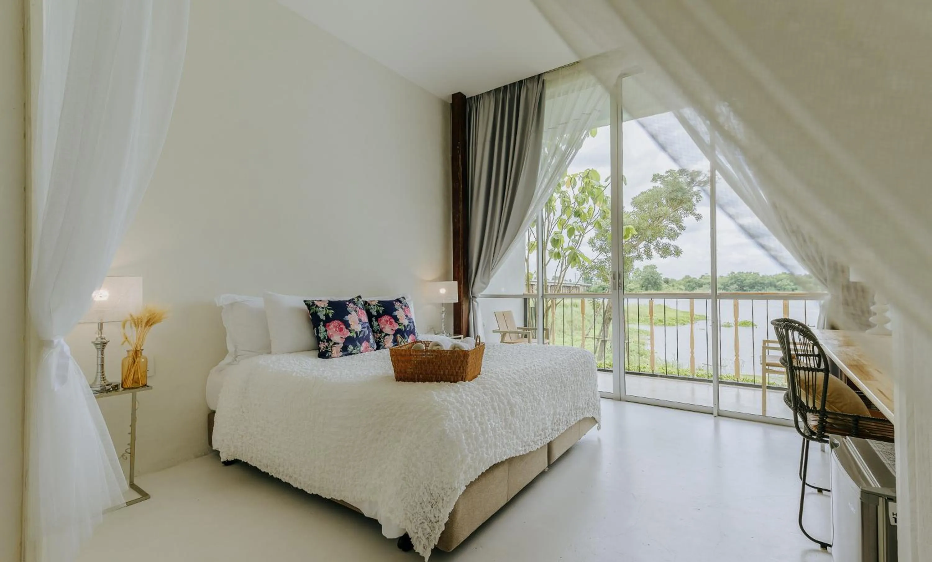 Bedroom, Bed in White Wall Riverfront Hotel