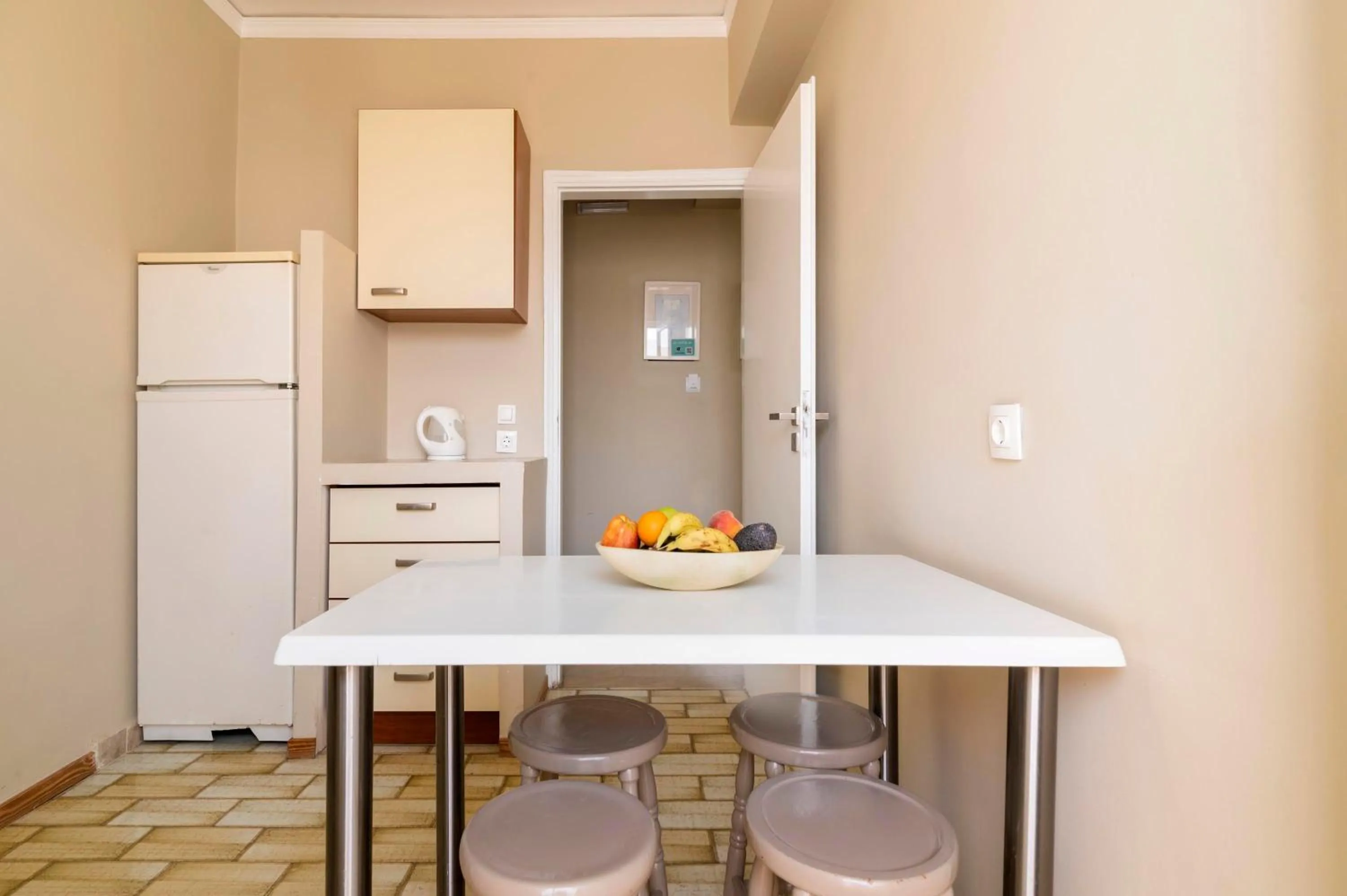 Kitchen or kitchenette in Lefka Hotel & Apartments