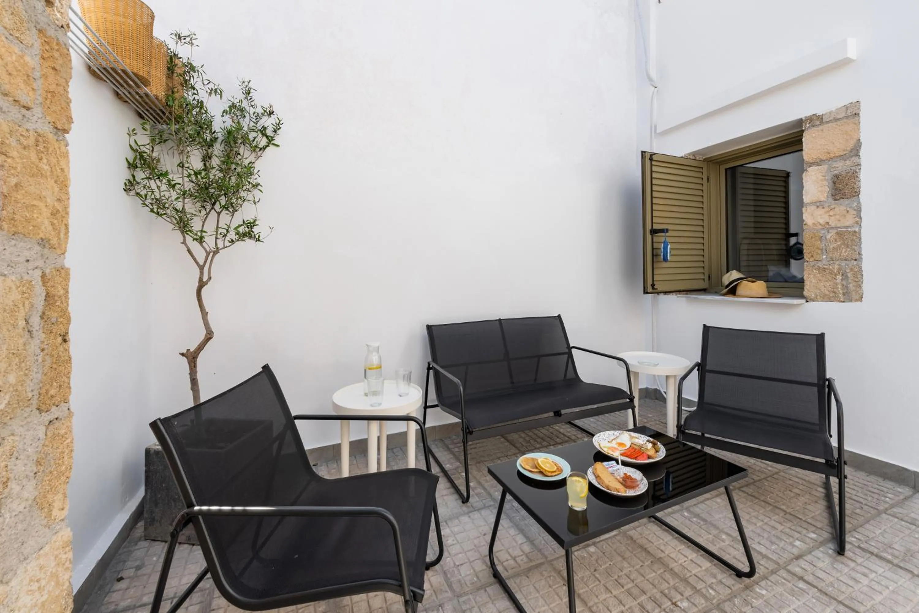 Seating area in Lefka Hotel & Apartments
