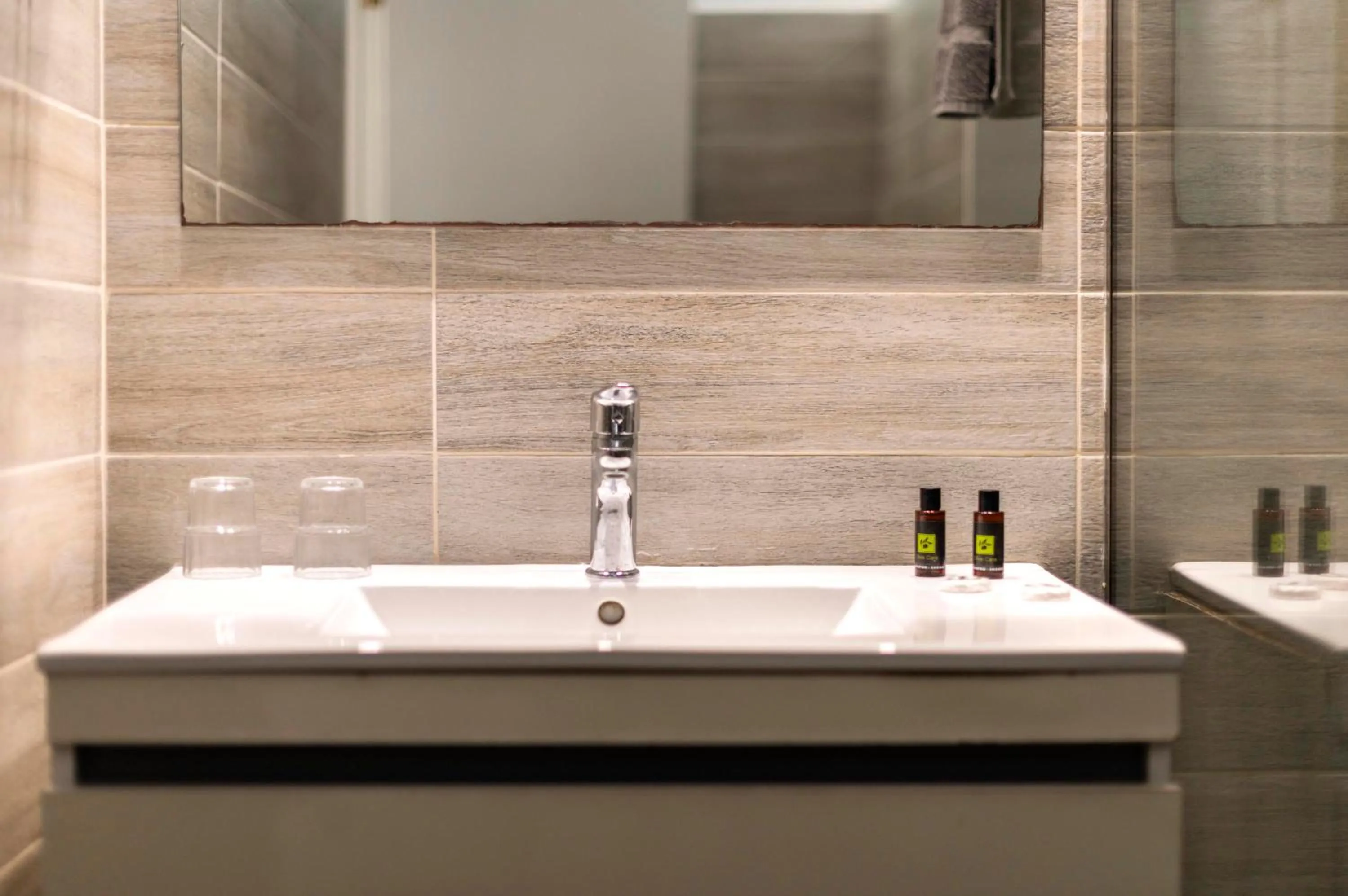 Shower in Lefka Hotel & Apartments