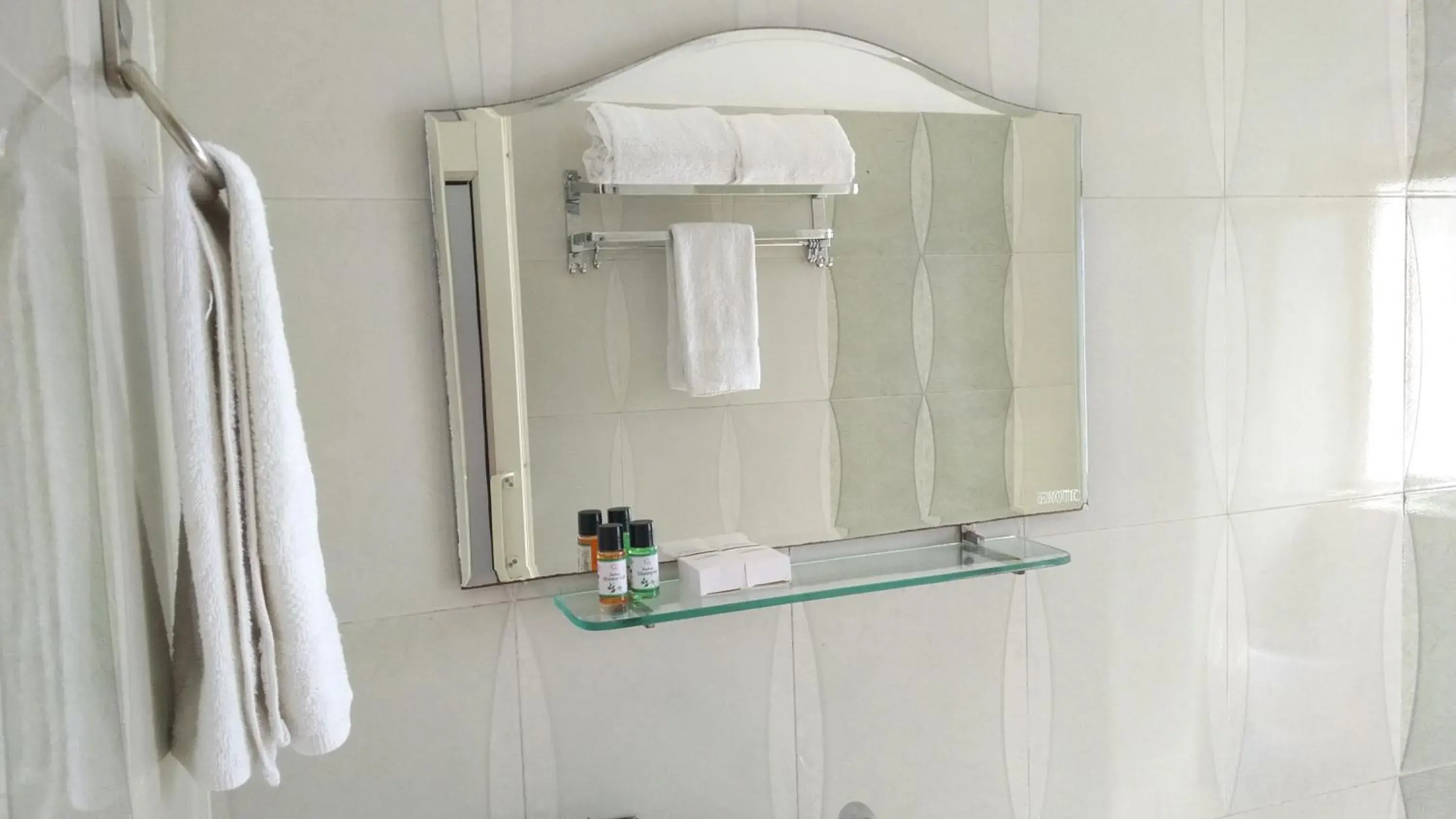 Deluxe Double Room in Highland Village Resort Deluxe Double Room in Highland Village Resort