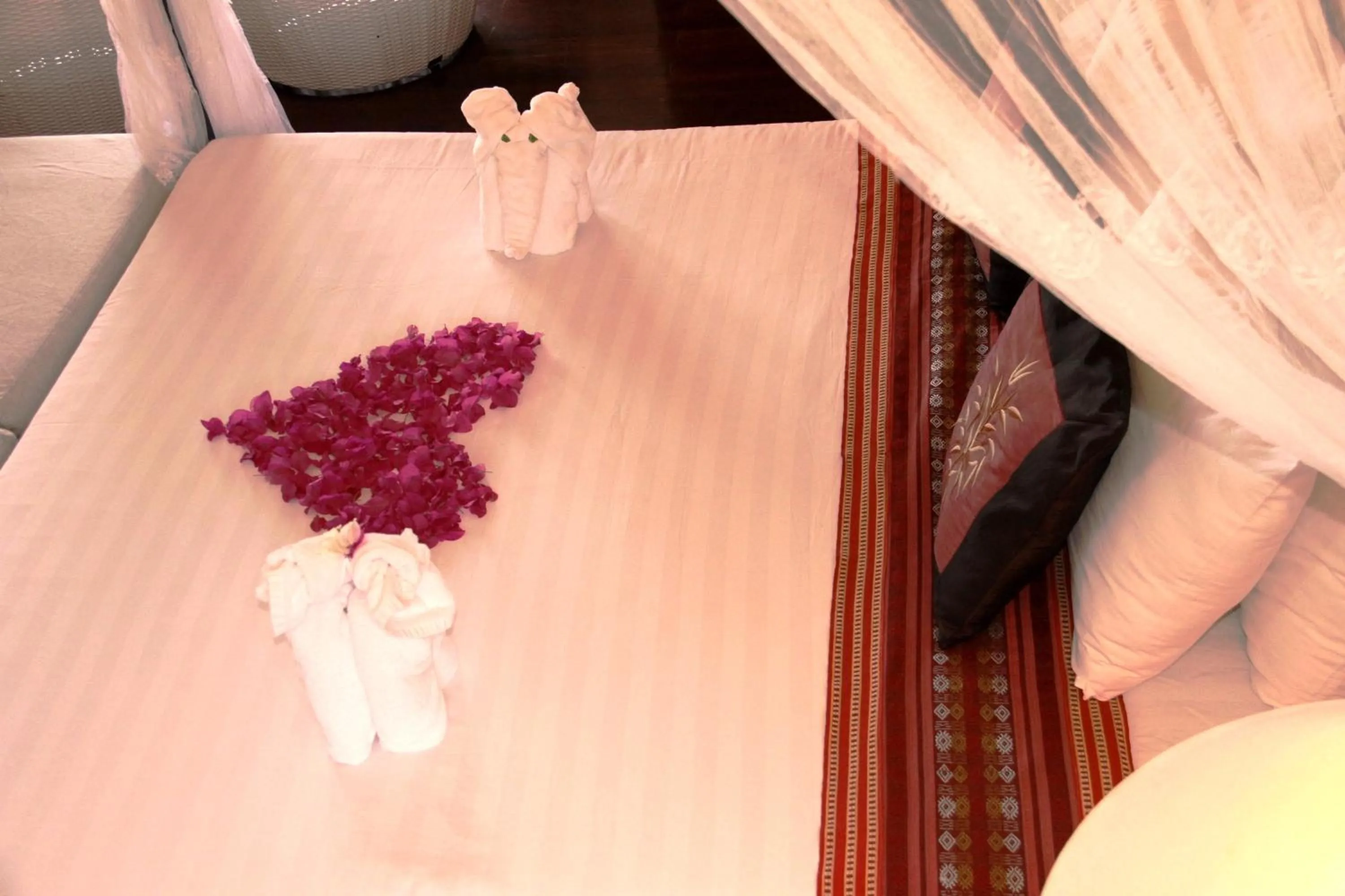 Bed in Poshanu Boutique Resort