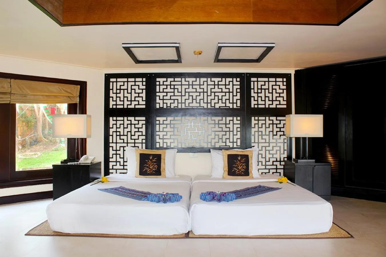 Bed in Poshanu Boutique Resort