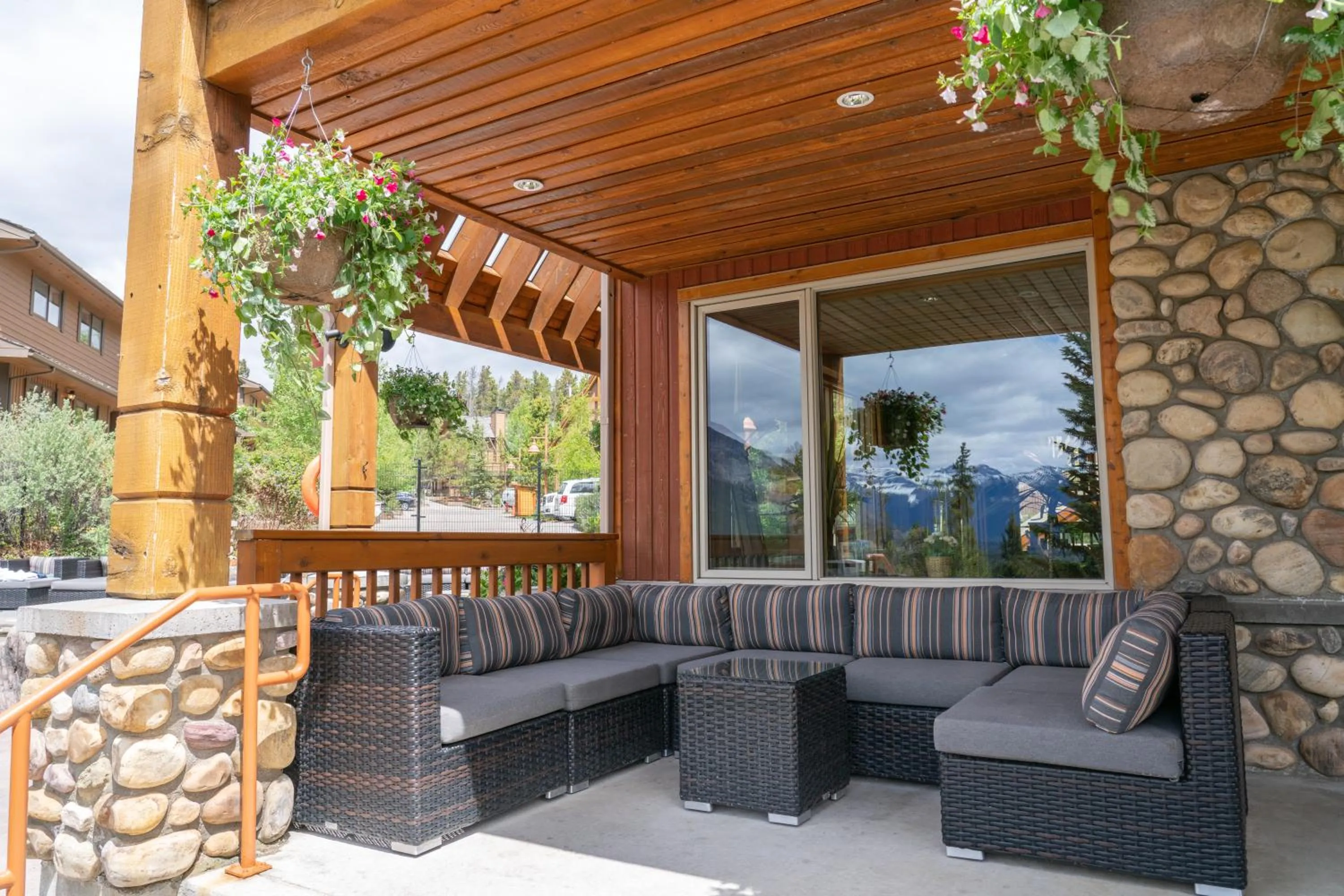 Seating area in The Hidden Ridge Resort