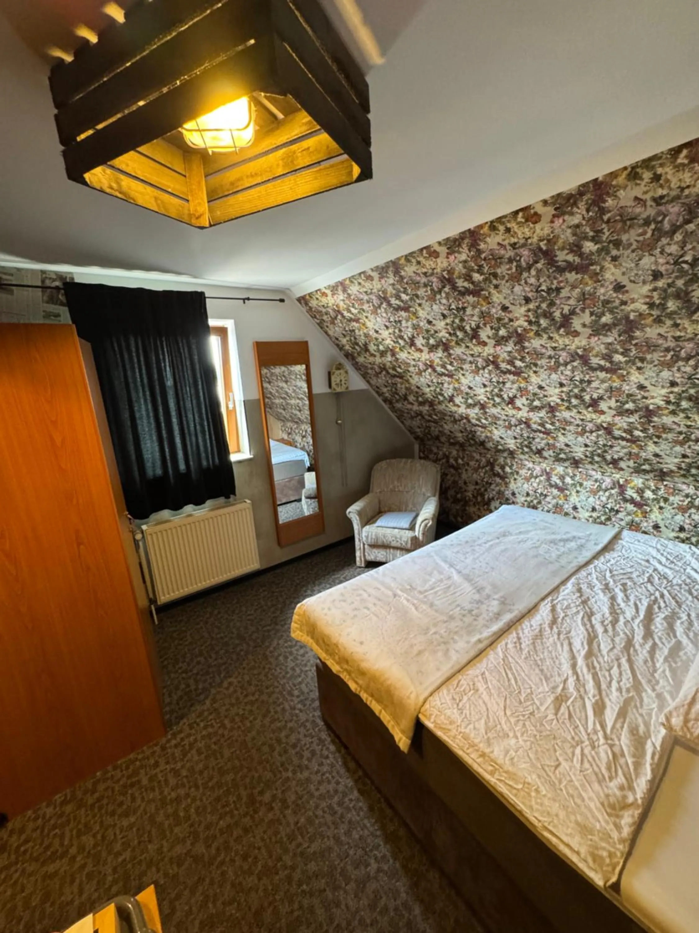 Photo of the whole room, Bed in Hotel Kraus