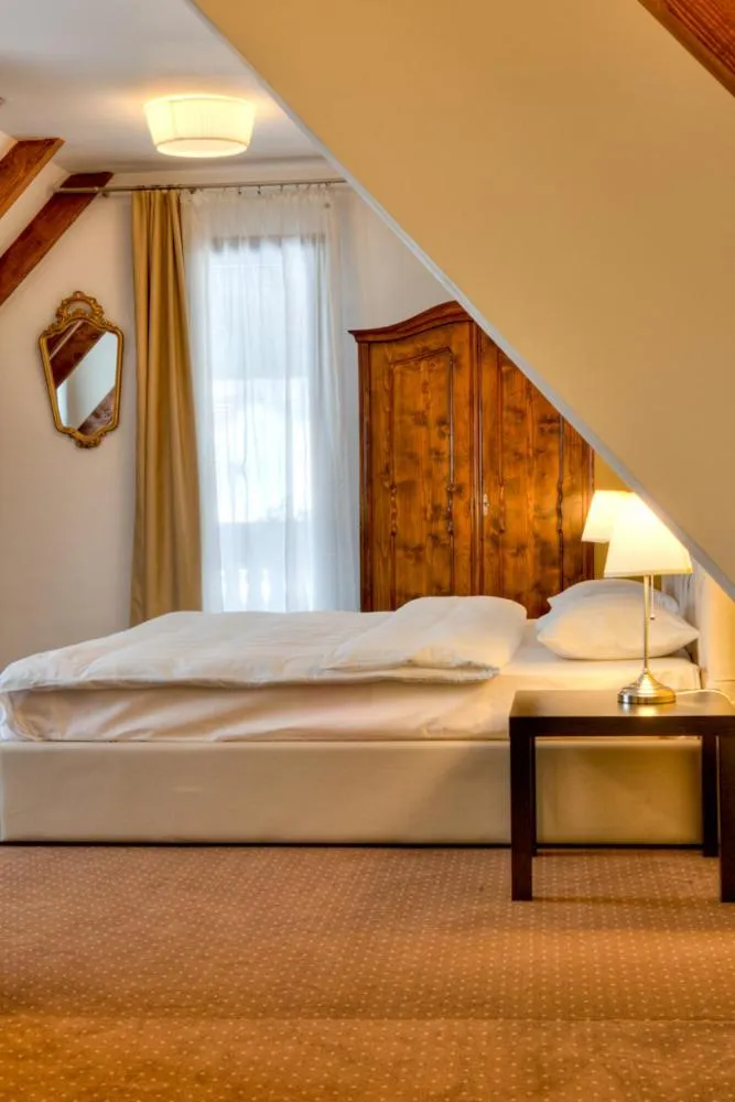 Bed in Trattoria Al Gallo