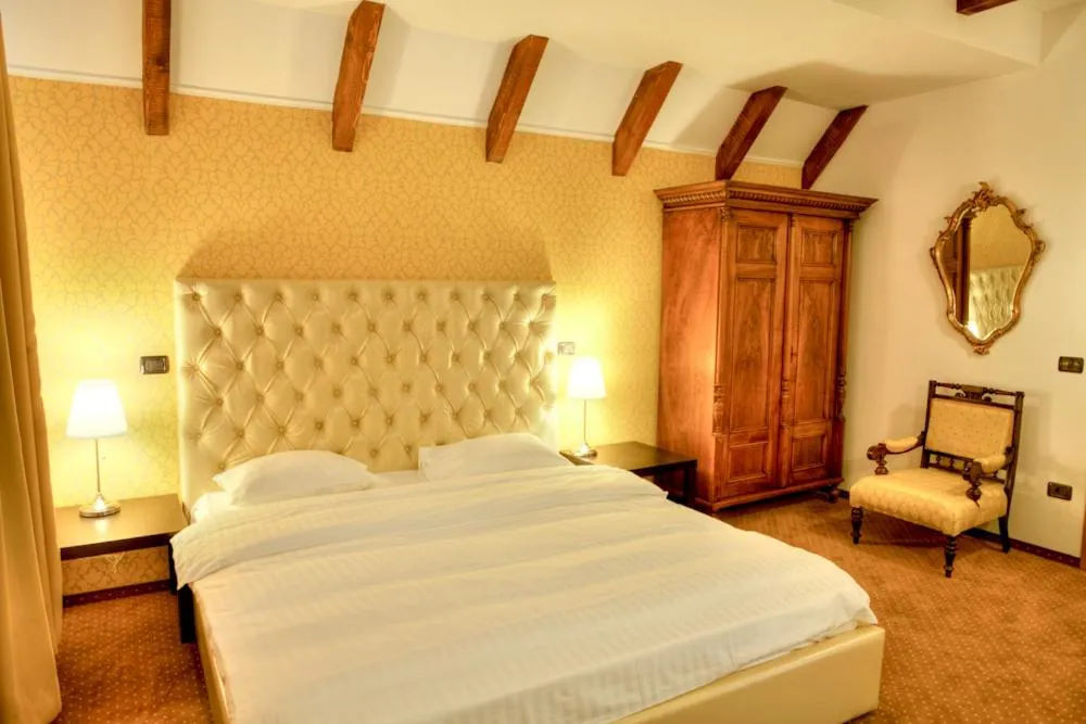 Bed in Trattoria Al Gallo