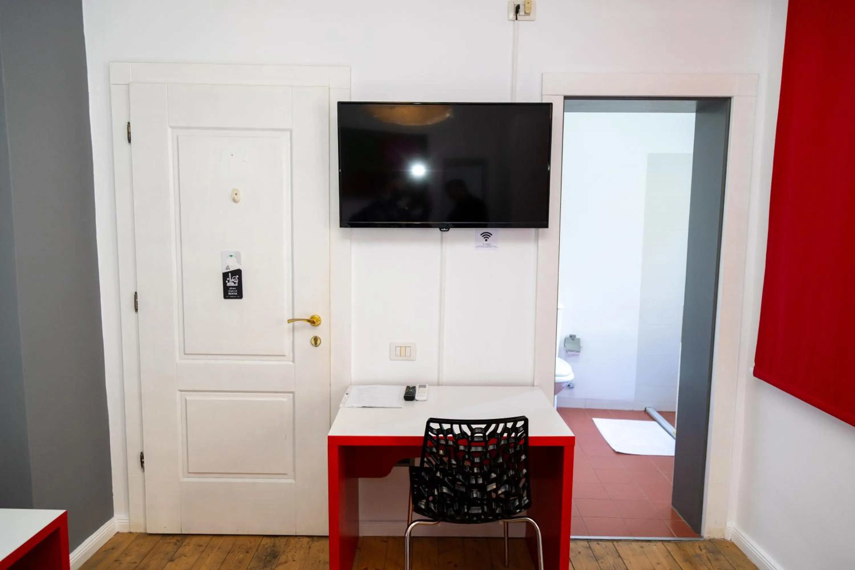 TV and multimedia in Hotel Liqeni