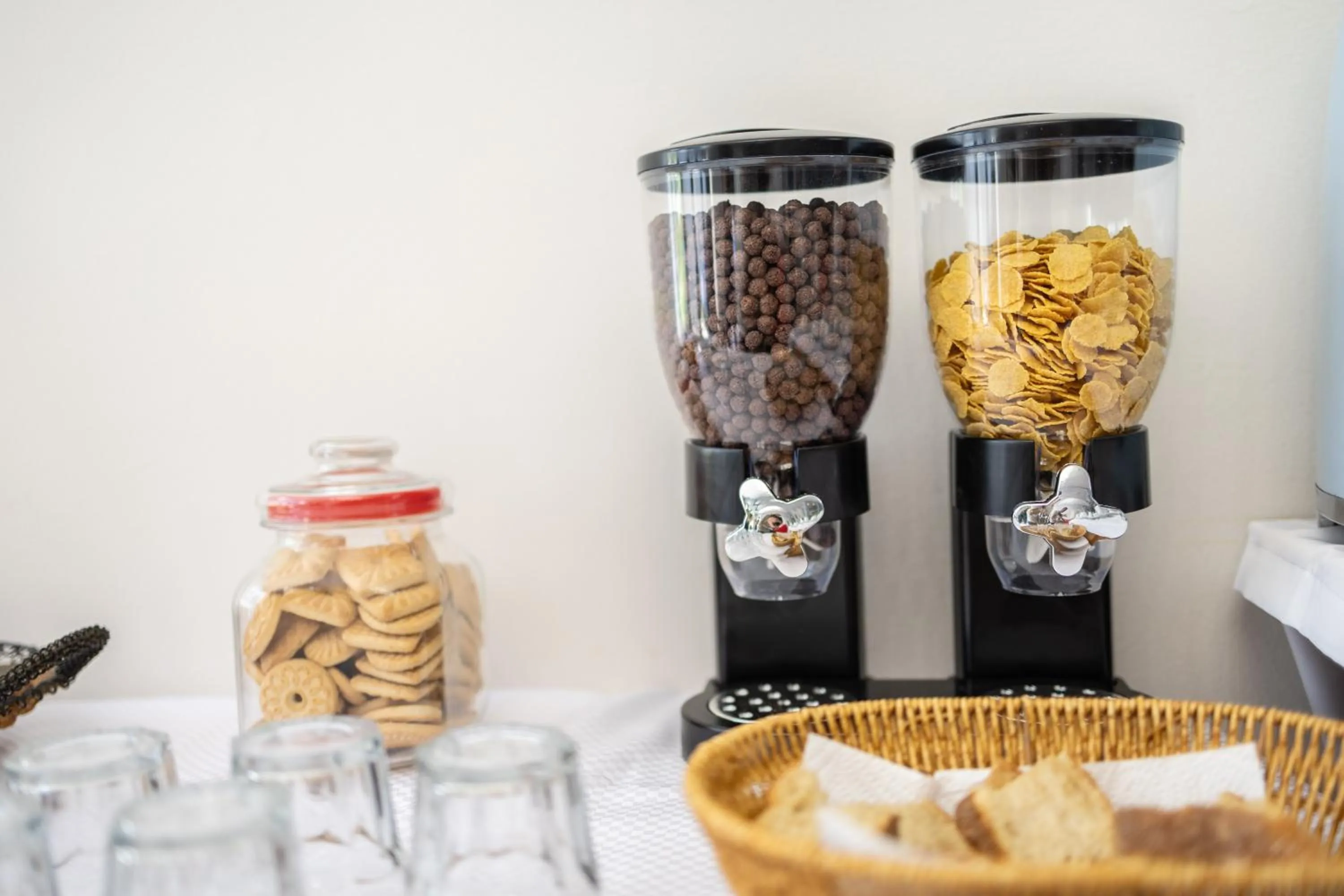 Buffet breakfast in Hotel Liqeni