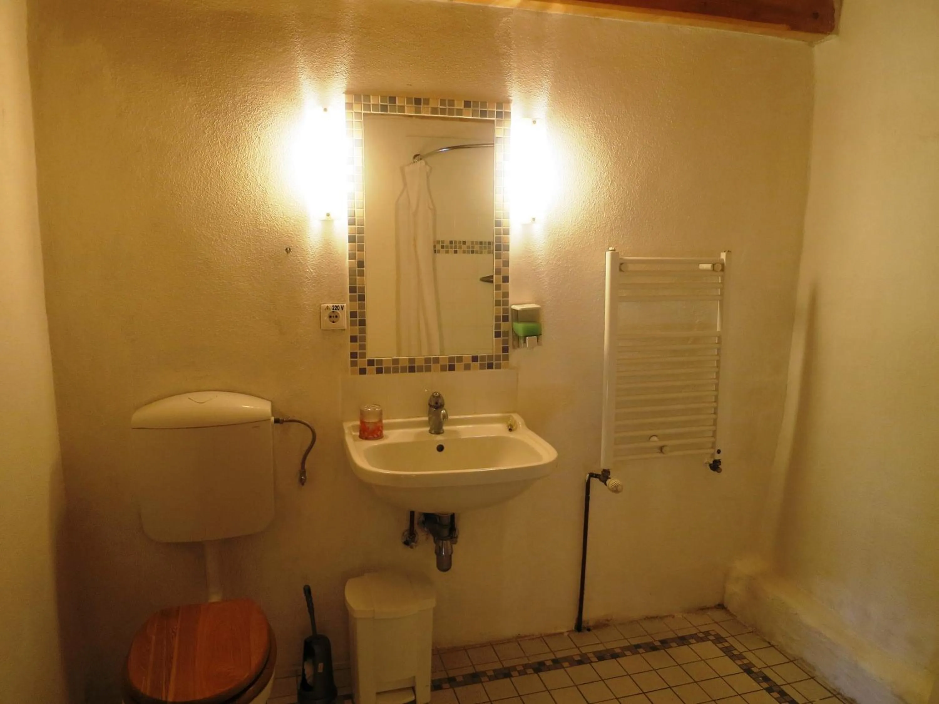 Bathroom in Medieval Apartments Frauendorf