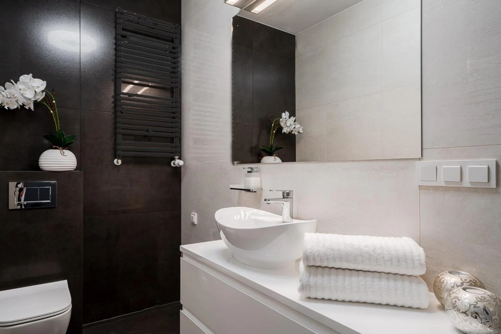 Shower in Art Apart River View Wrocław