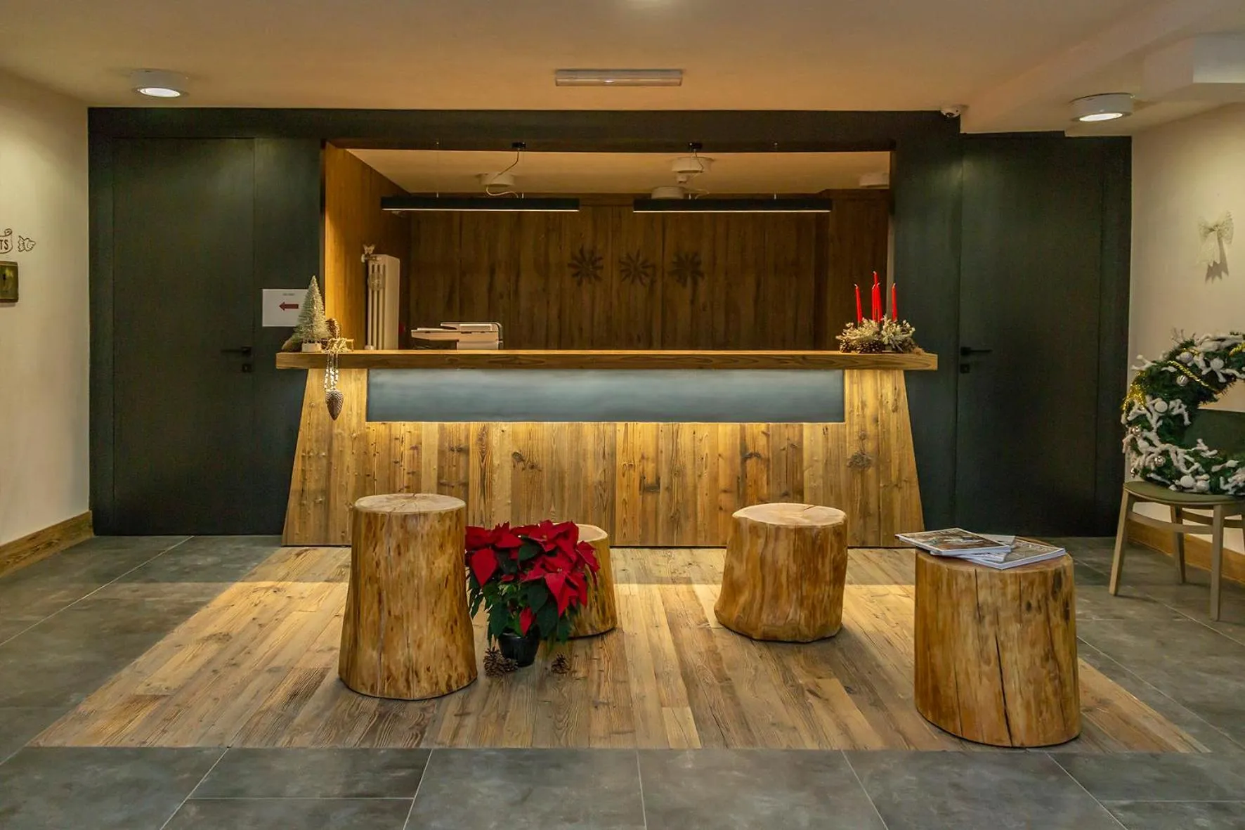 Lobby or reception in Hotel Petit Palais