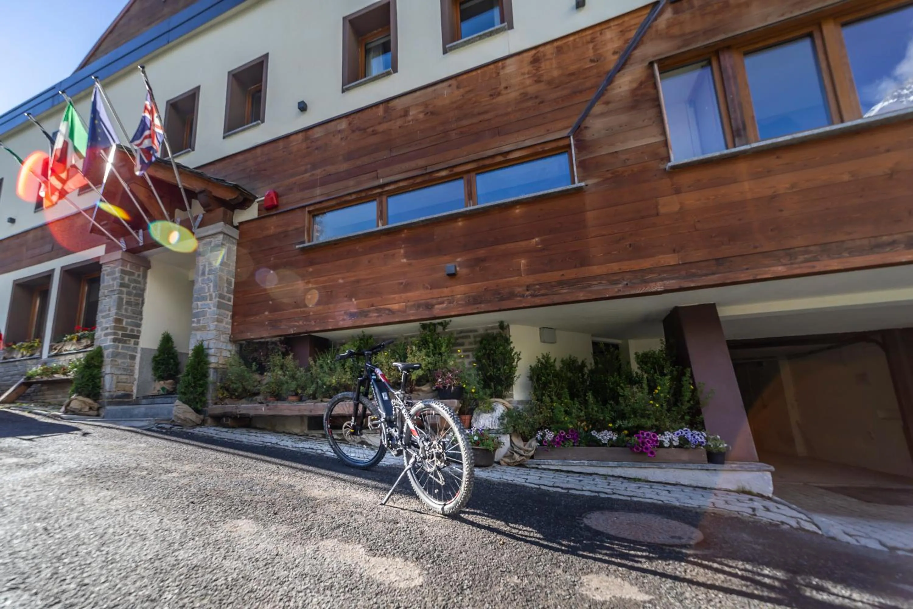 Property building in Hotel Petit Palais