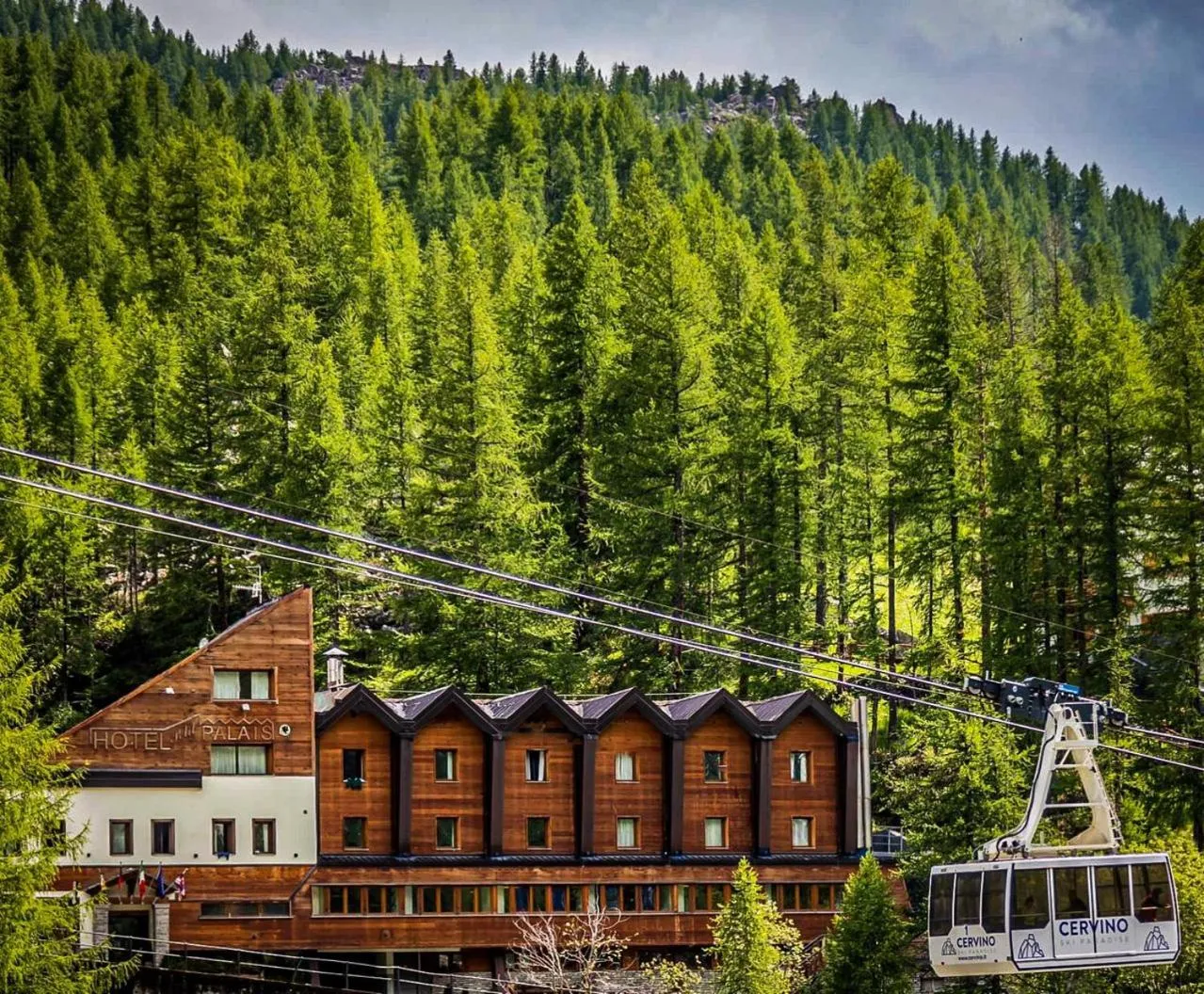 Property building in Hotel Petit Palais