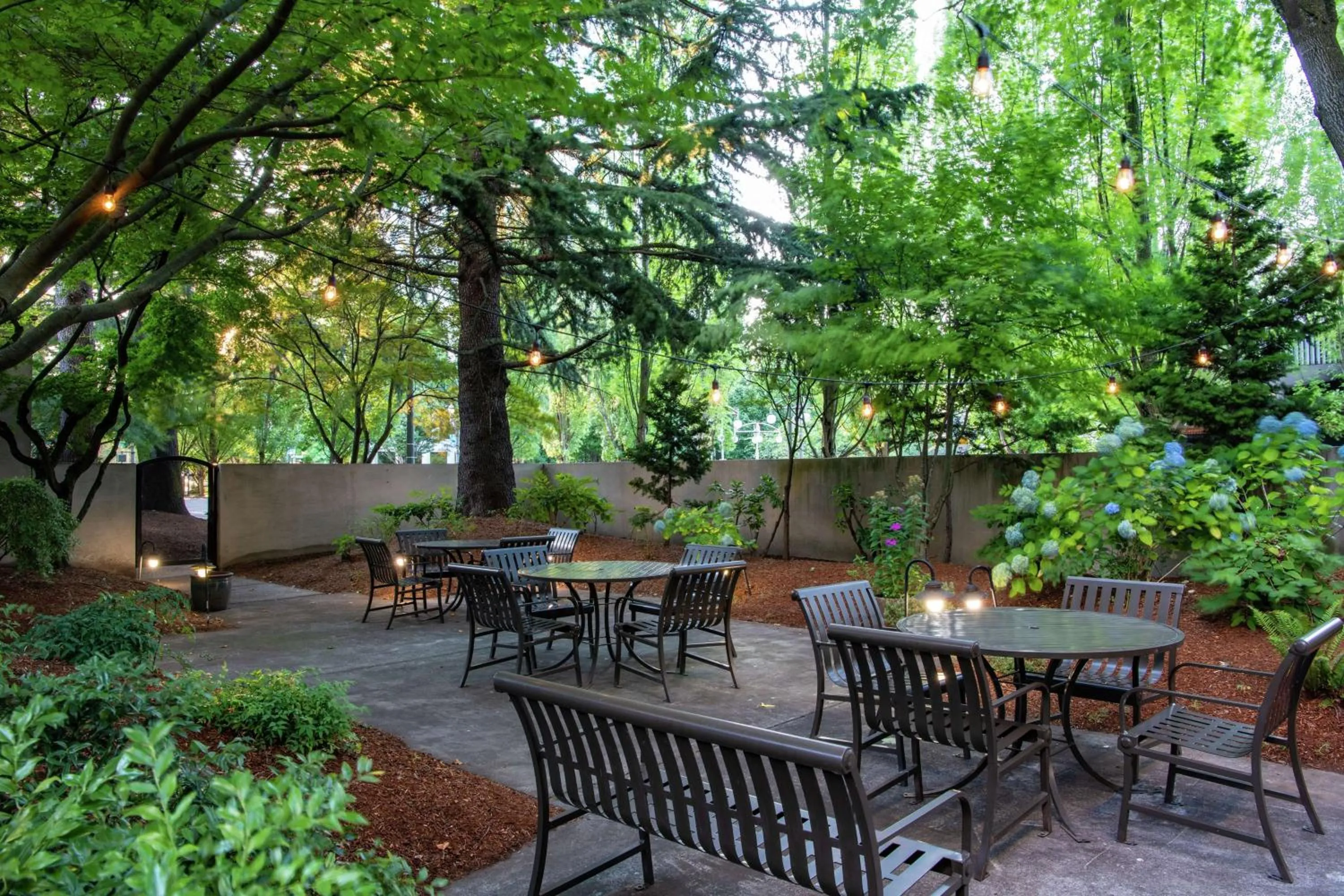 Patio in DoubleTree by Hilton Portland