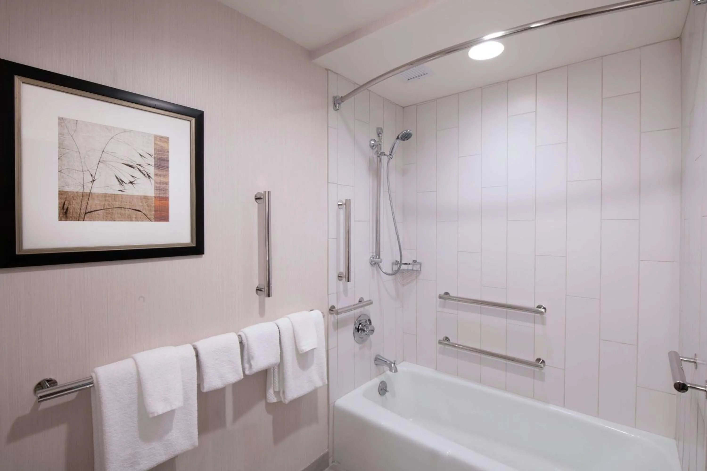 Bathroom in DoubleTree by Hilton Portland