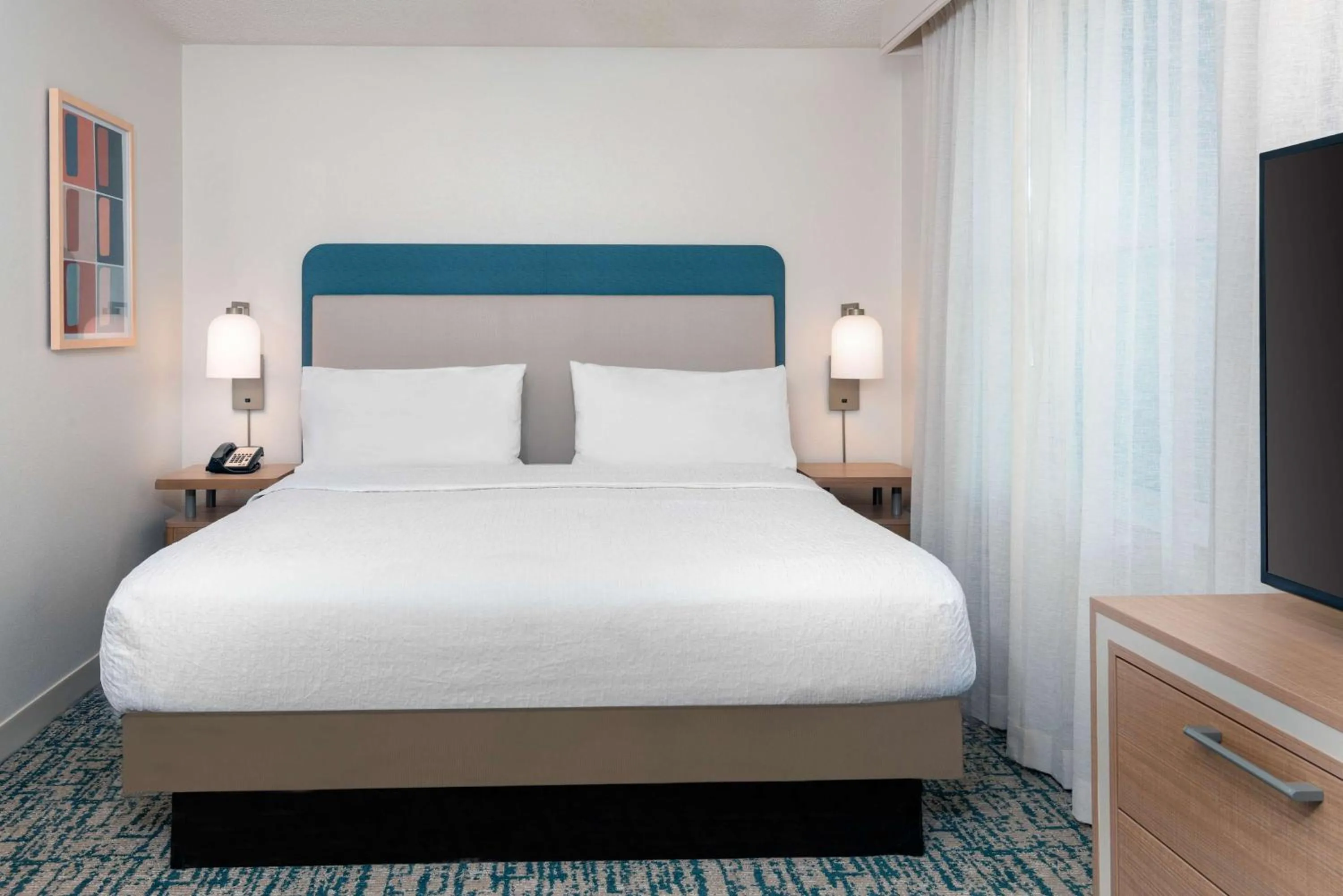 Bed in Homewood Suites by Hilton Tampa Airport - Westshore
